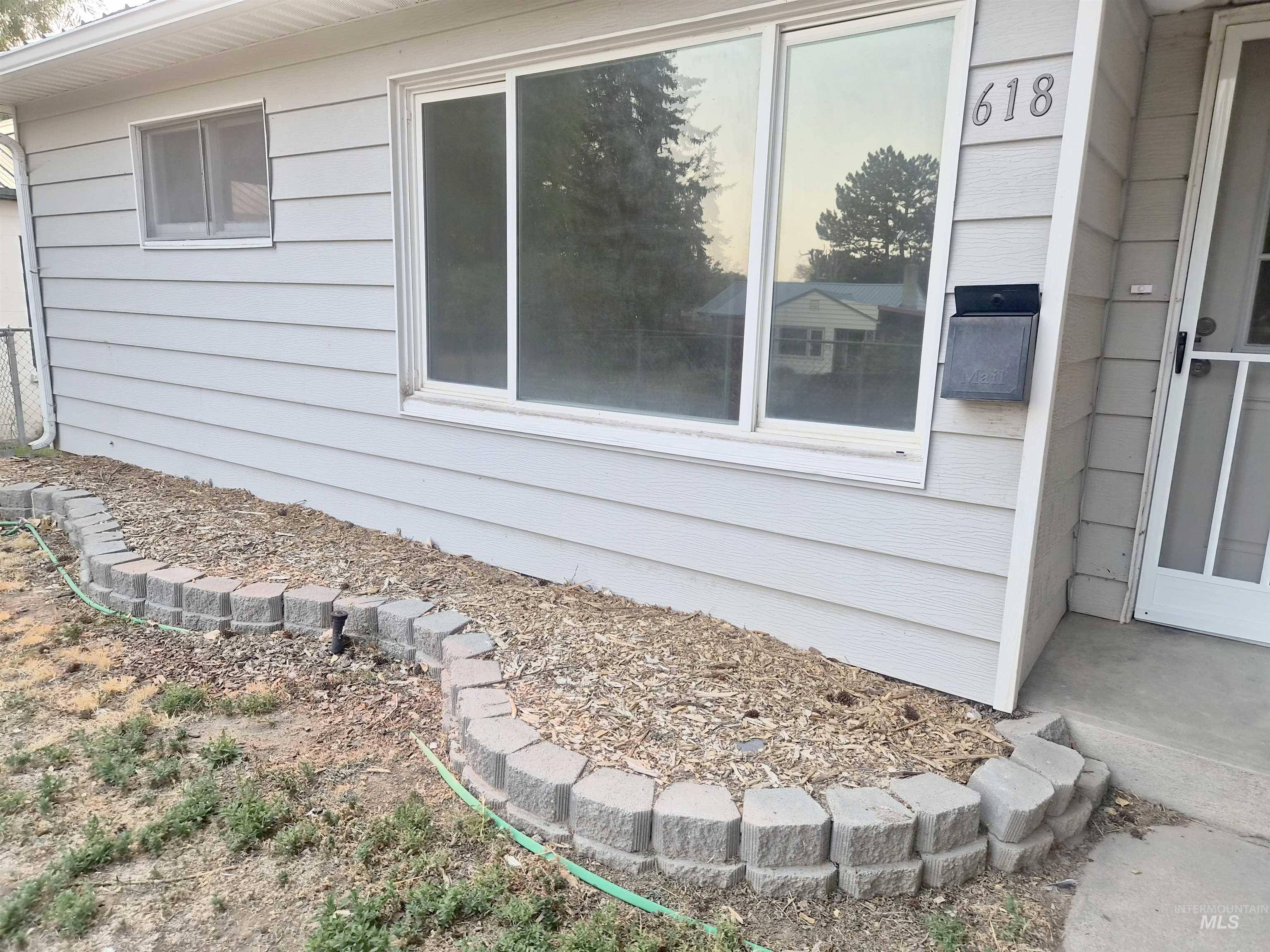 618 E Avenue D, Jerome, Idaho 83338, 2 Bedrooms, 1 Bathroom, Residential For Sale, Price $239,900, 98999645