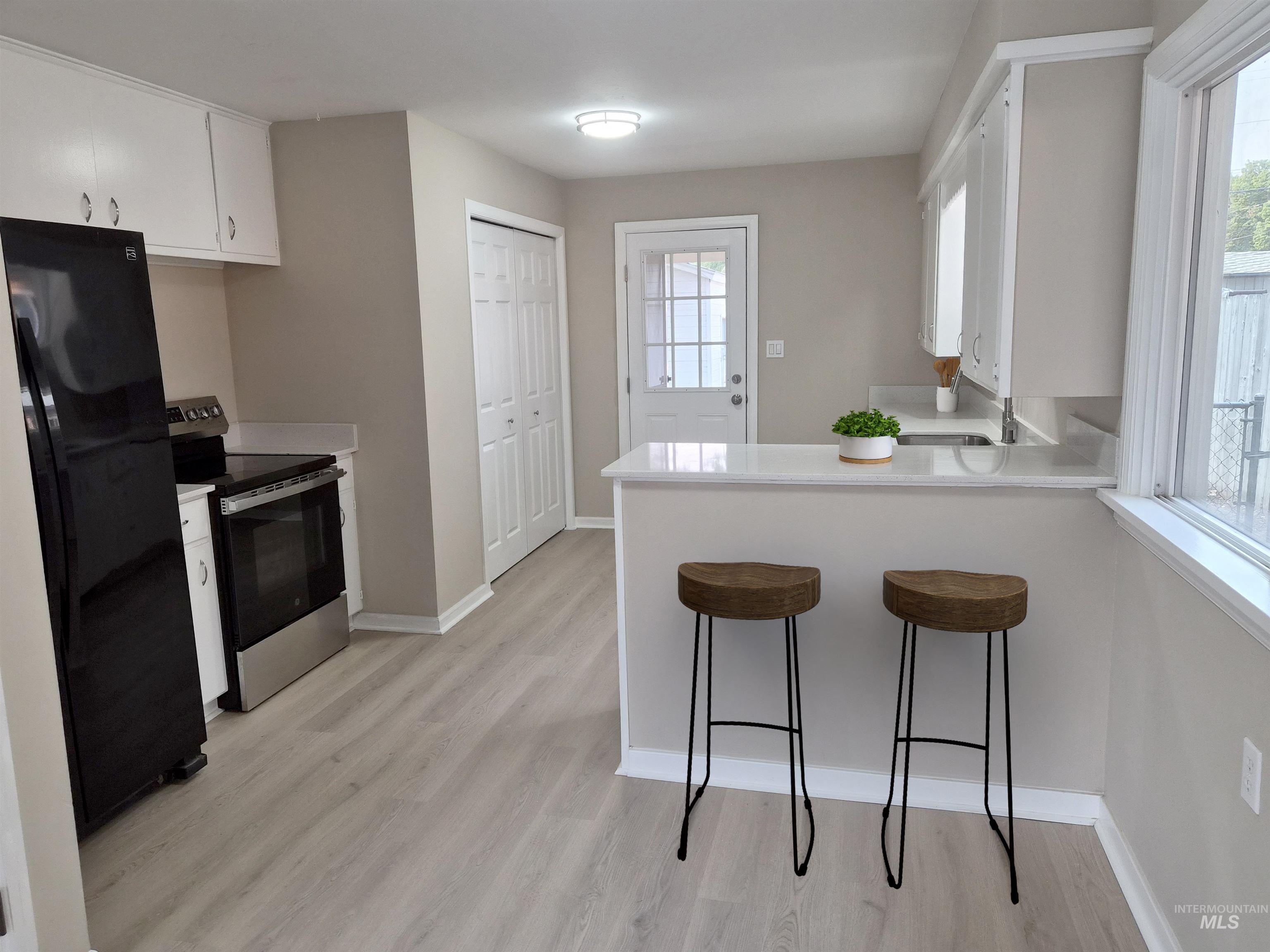 618 E Avenue D, Jerome, Idaho 83338, 2 Bedrooms, 1 Bathroom, Residential For Sale, Price $239,900, 98999645