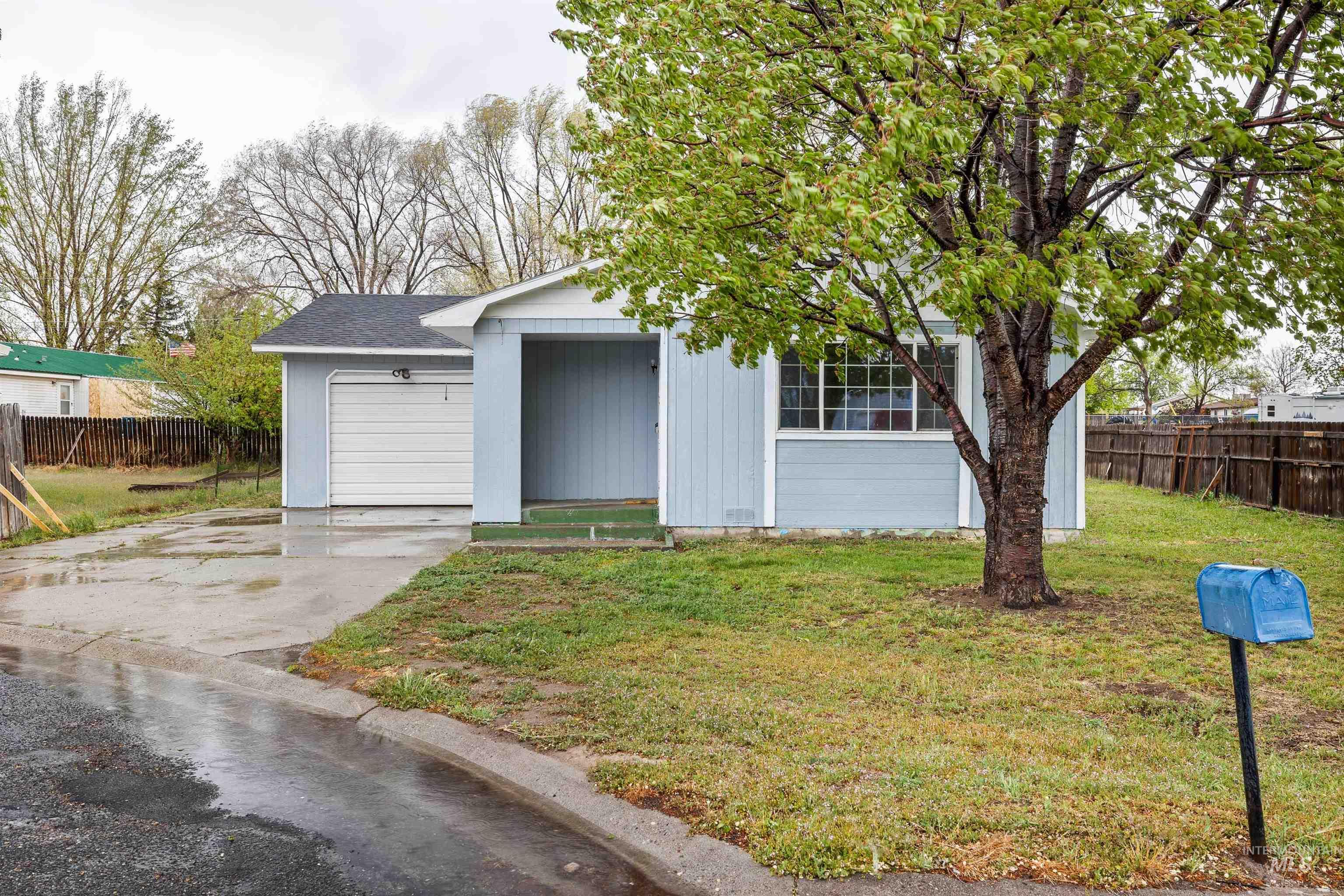 1850 18th Circle Drive, Heyburn, Idaho 83336, 3 Bedrooms, 1 Bathroom, Residential For Sale, Price $235,000, 98999646