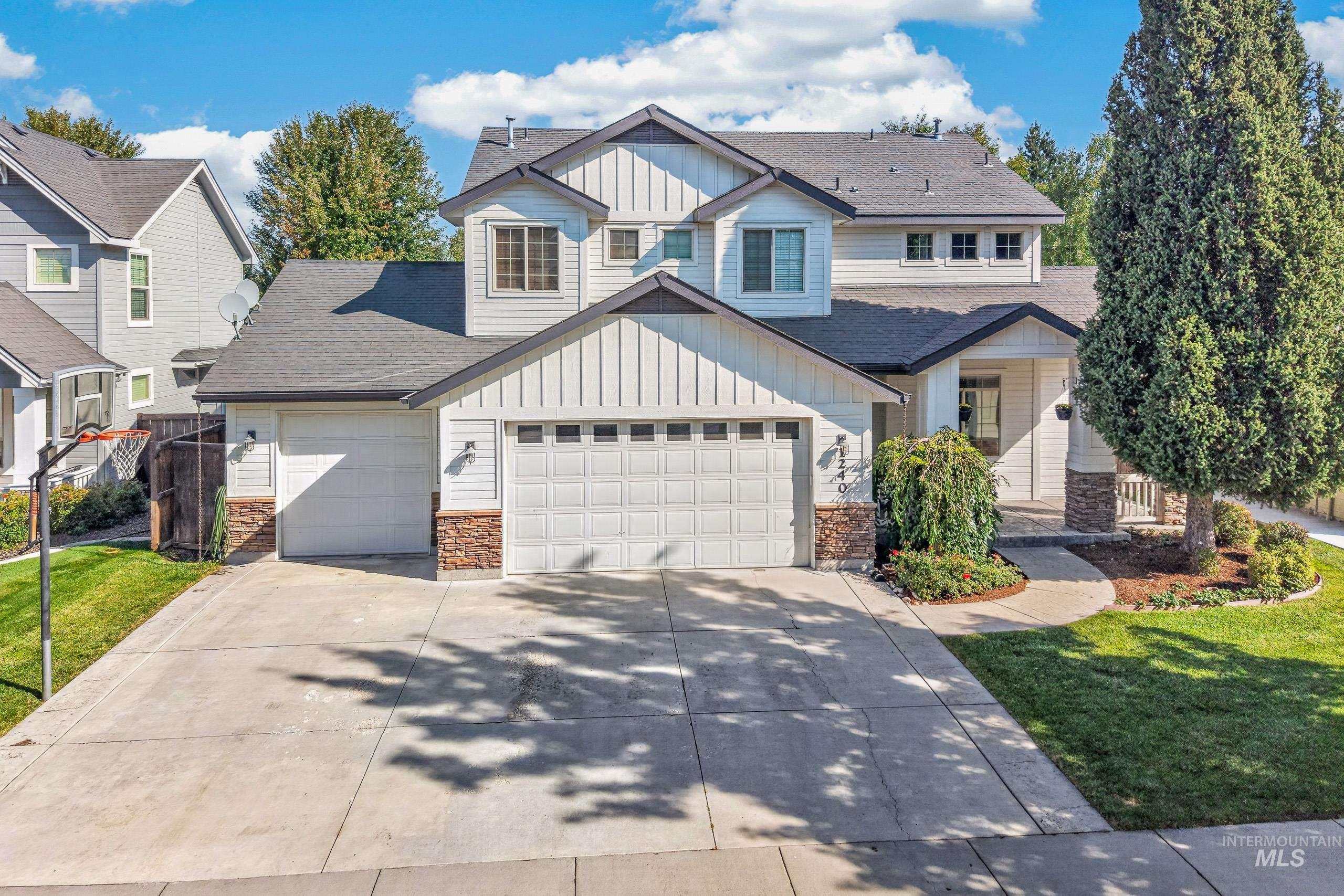 1240 W Barrymore, Meridian, Idaho 83646, 5 Bedrooms, 3.5 Bathrooms, Residential For Sale, Price $715,000, 98999650