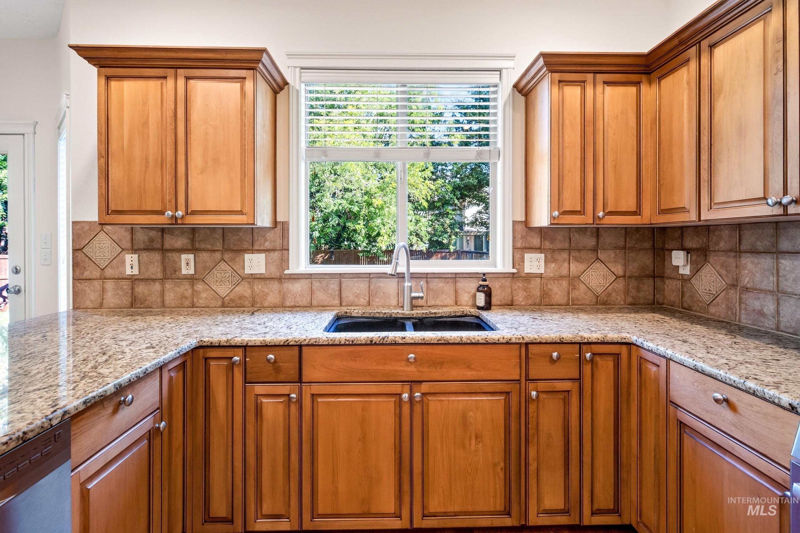 1240 W Barrymore, Meridian, Idaho 83646, 5 Bedrooms, 3.5 Bathrooms, Residential For Sale, Price $715,000, 98999650