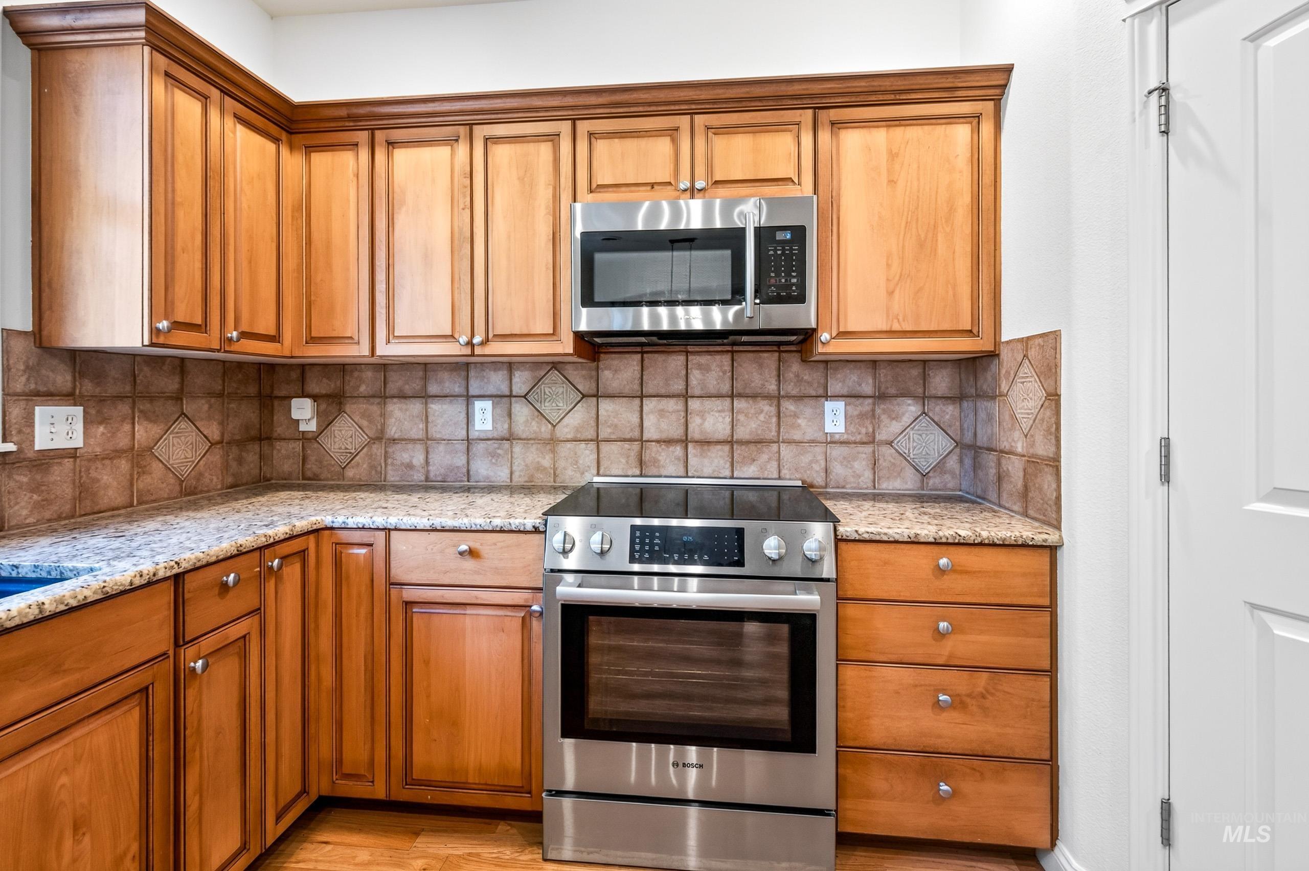 1240 W Barrymore, Meridian, Idaho 83646, 5 Bedrooms, 3.5 Bathrooms, Residential For Sale, Price $715,000, 98999650