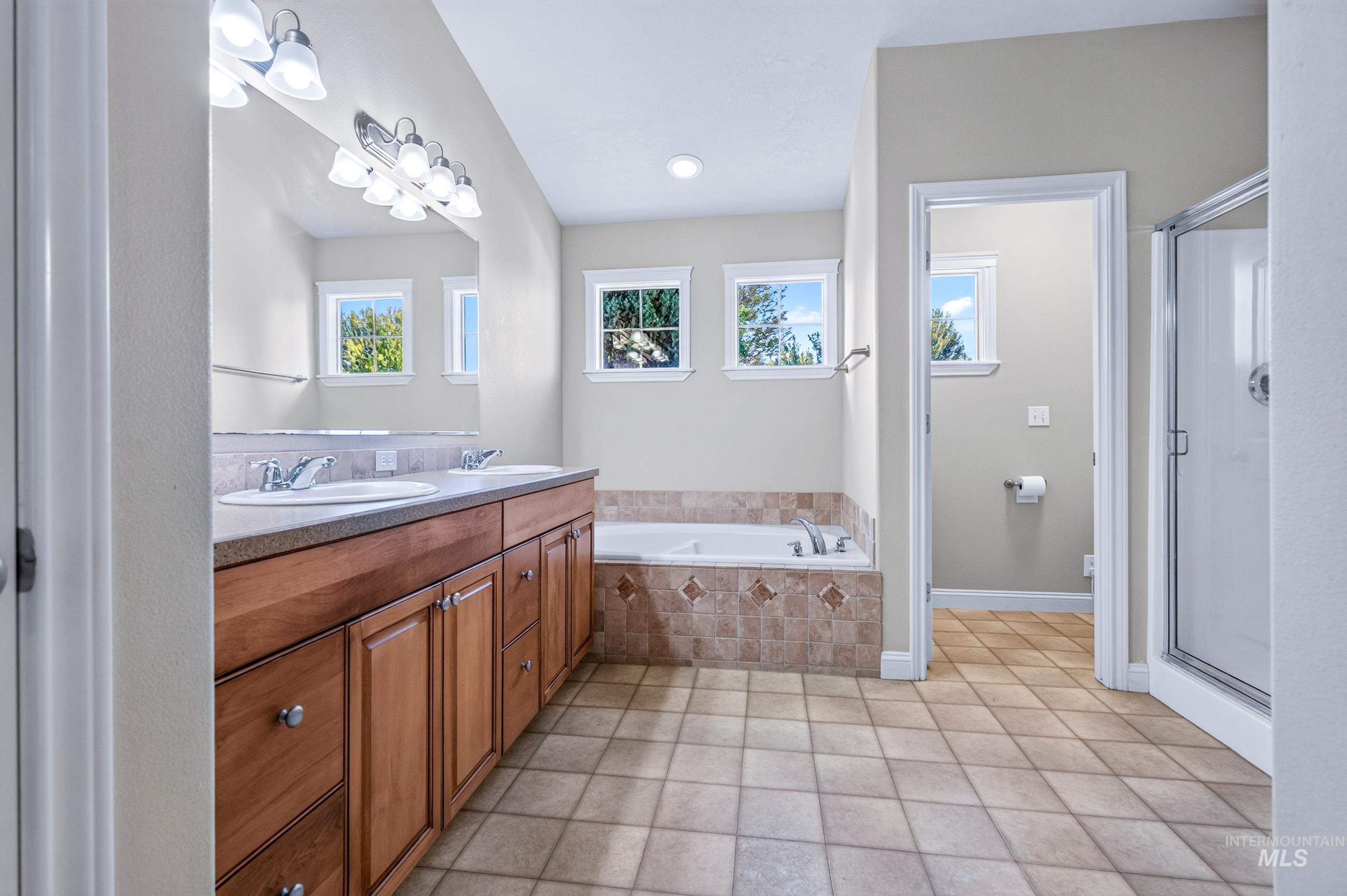1240 W Barrymore, Meridian, Idaho 83646, 5 Bedrooms, 3.5 Bathrooms, Residential For Sale, Price $715,000, 98999650