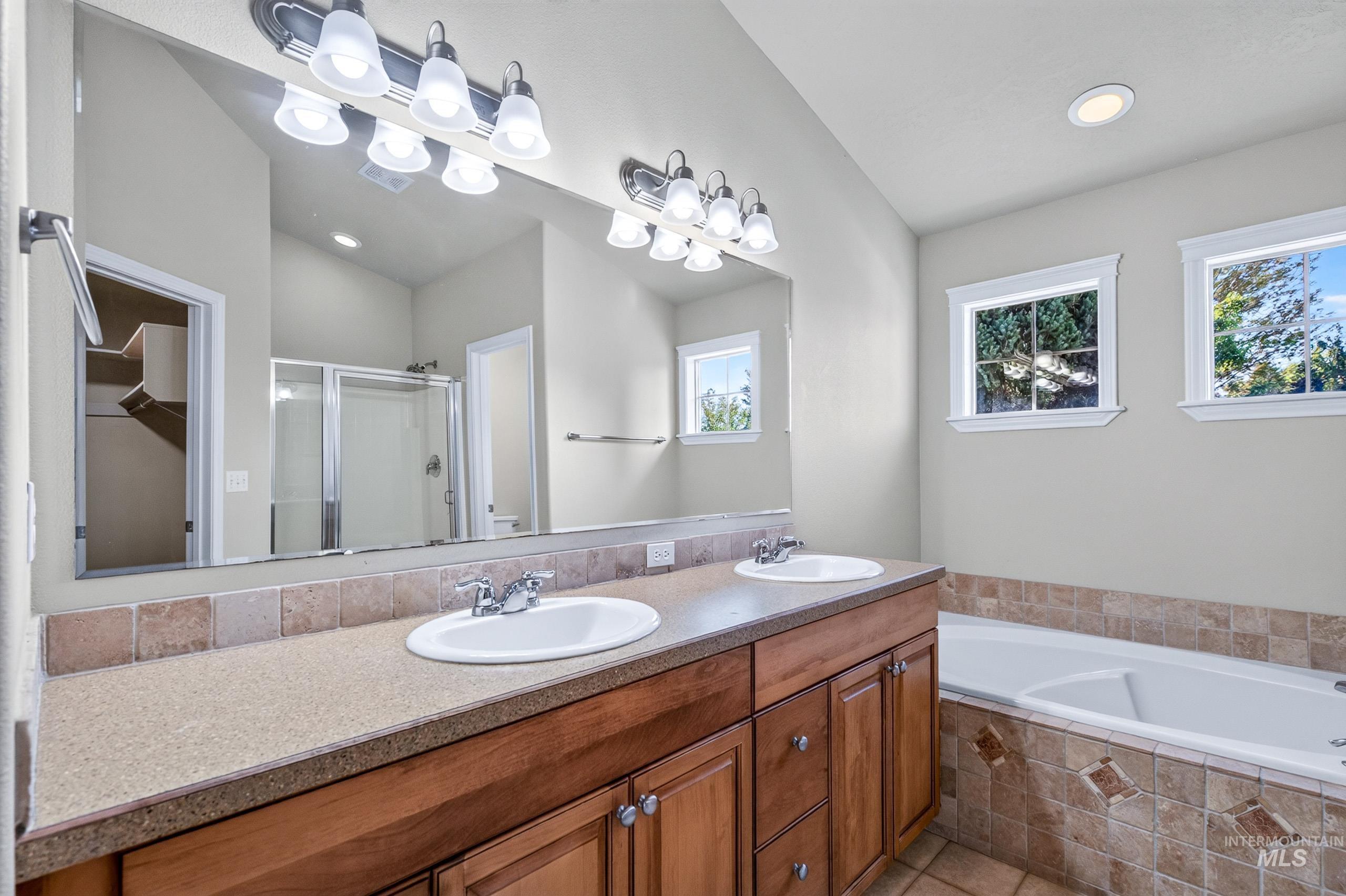1240 W Barrymore, Meridian, Idaho 83646, 5 Bedrooms, 3.5 Bathrooms, Residential For Sale, Price $715,000, 98999650