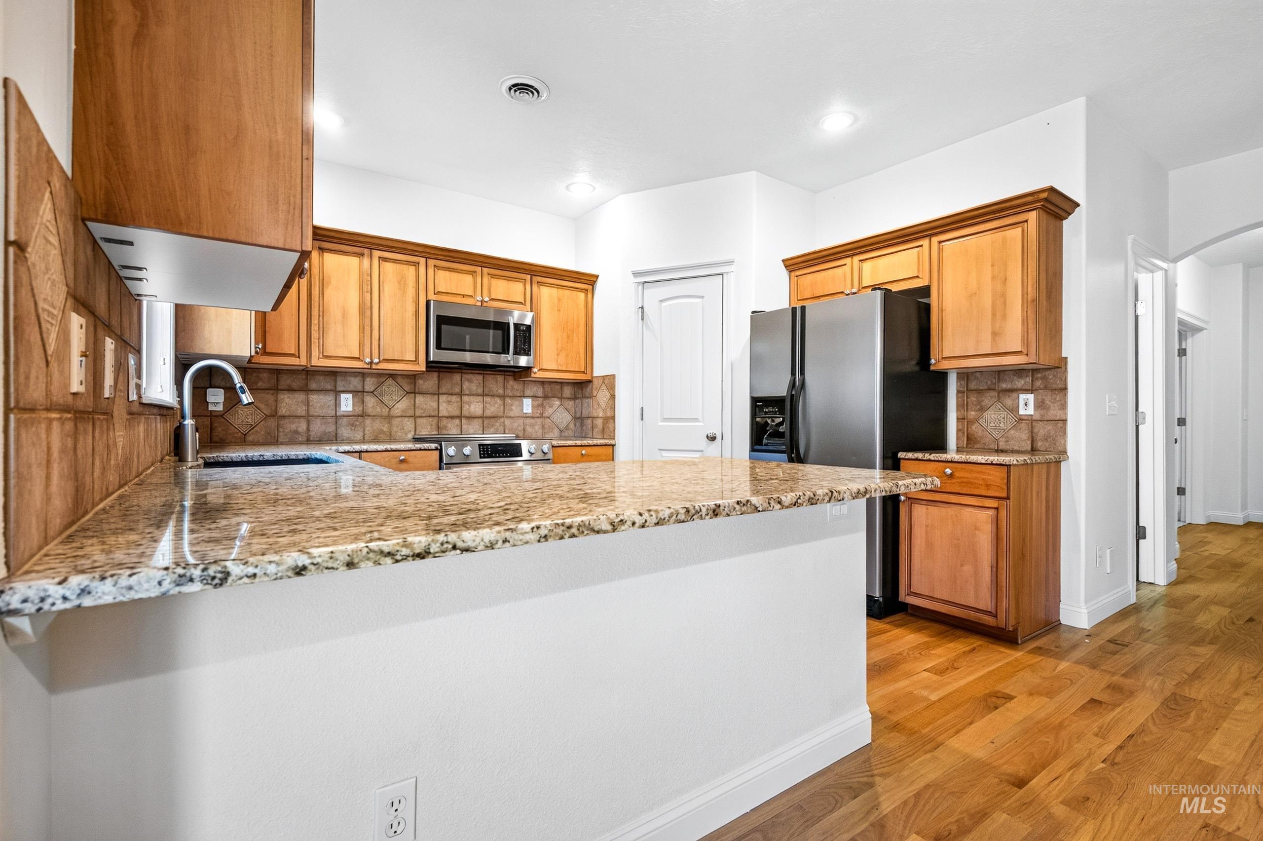 1240 W Barrymore, Meridian, Idaho 83646, 5 Bedrooms, 3.5 Bathrooms, Residential For Sale, Price $715,000, 98999650
