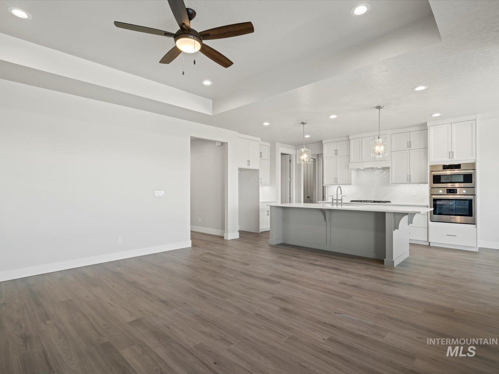 300 S Gearbox Way, Boise, Idaho 83716, 4 Bedrooms, 3.5 Bathrooms, Residential For Sale, Price $839,900, 98999653
