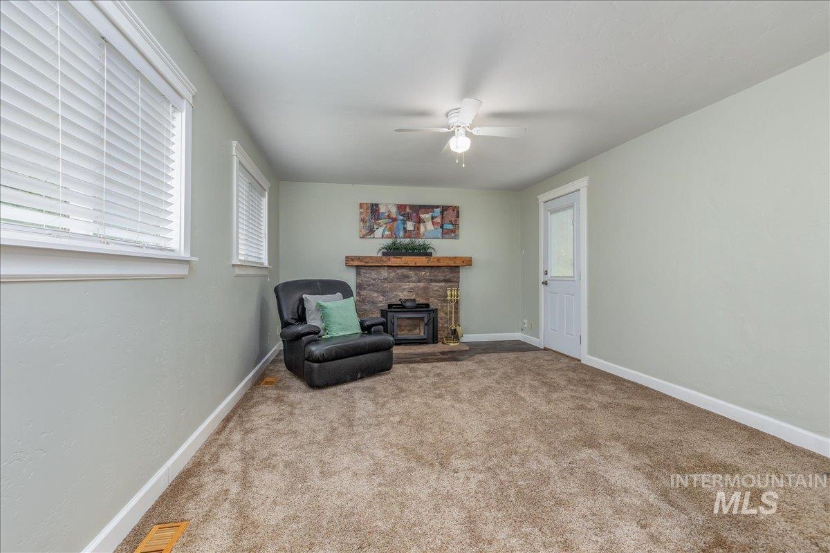 2405 S Scarlet St., Boise, Idaho 83706, 4 Bedrooms, 2.5 Bathrooms, Residential For Sale, Price $560,000, 98999655