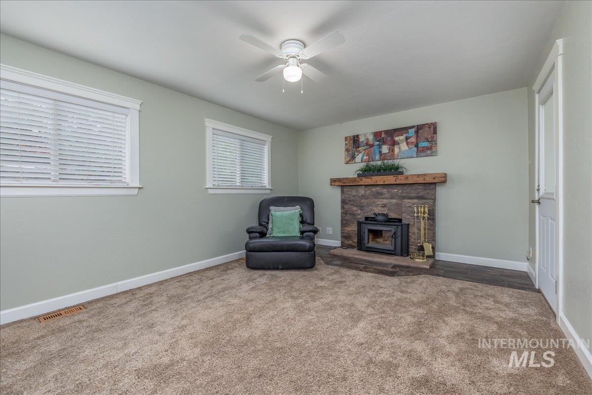 2405 S Scarlet St., Boise, Idaho 83706, 4 Bedrooms, 2.5 Bathrooms, Residential For Sale, Price $560,000, 98999655