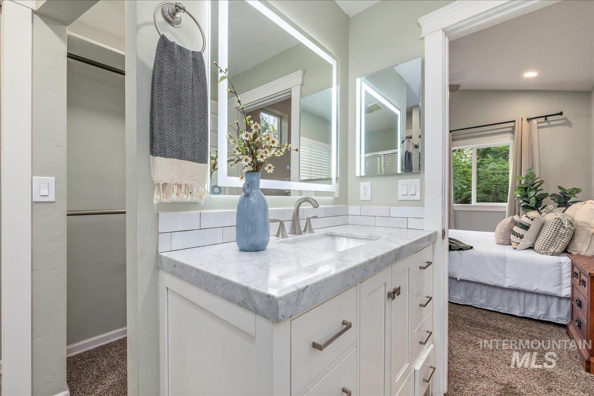 2405 S Scarlet St., Boise, Idaho 83706, 4 Bedrooms, 2.5 Bathrooms, Residential For Sale, Price $560,000, 98999655