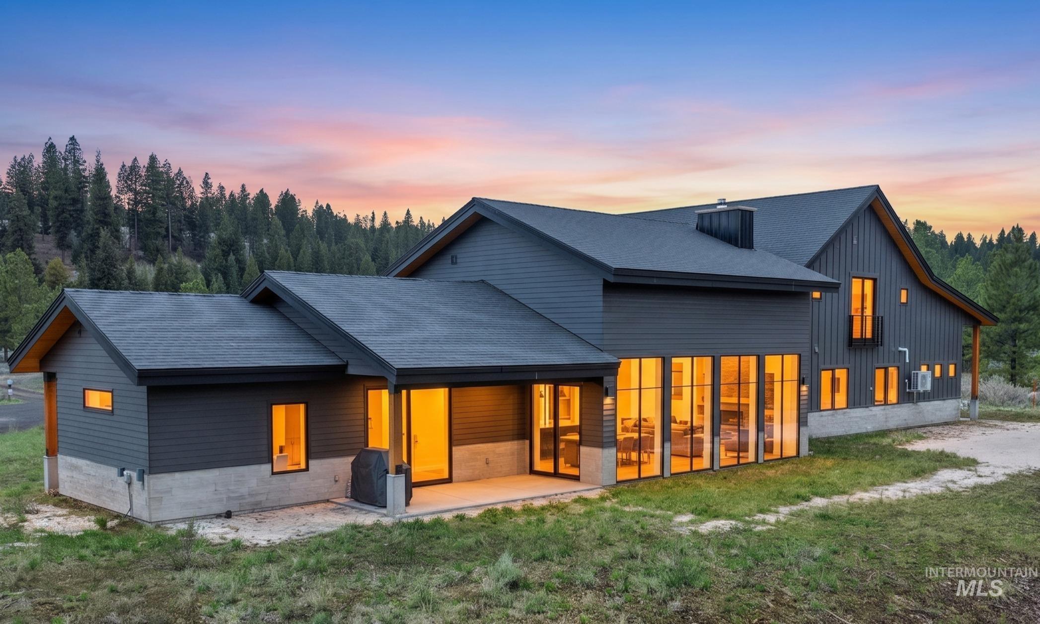 16 Lost River Dr, McCall, Idaho 83638, 4 Bedrooms, 3.5 Bathrooms, Residential For Sale, Price $1,498,000, 98999657
