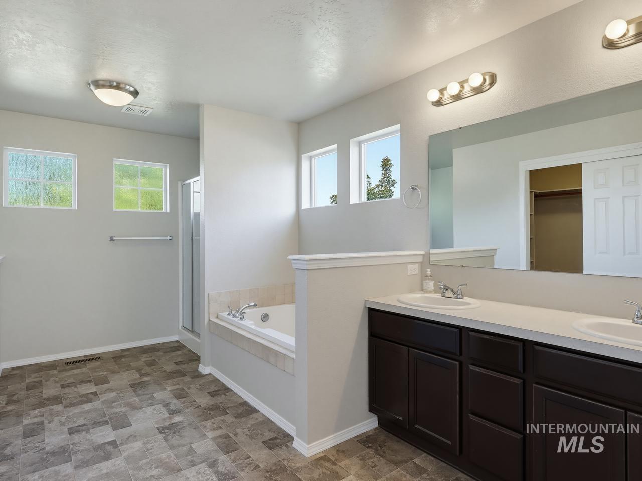 3420 N Cooper Ave, Meridian, Idaho 83646, 4 Bedrooms, 2.5 Bathrooms, Residential For Sale, Price $513,000,MLS 98999659