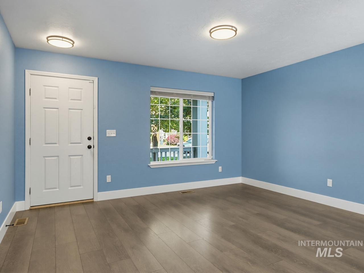 3420 N Cooper Ave, Meridian, Idaho 83646, 4 Bedrooms, 2.5 Bathrooms, Residential For Sale, Price $513,000,MLS 98999659