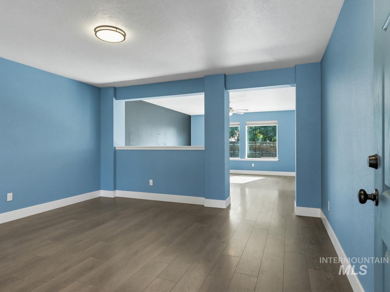 3420 N Cooper Ave, Meridian, Idaho 83646, 4 Bedrooms, 2.5 Bathrooms, Residential For Sale, Price $513,000,MLS 98999659