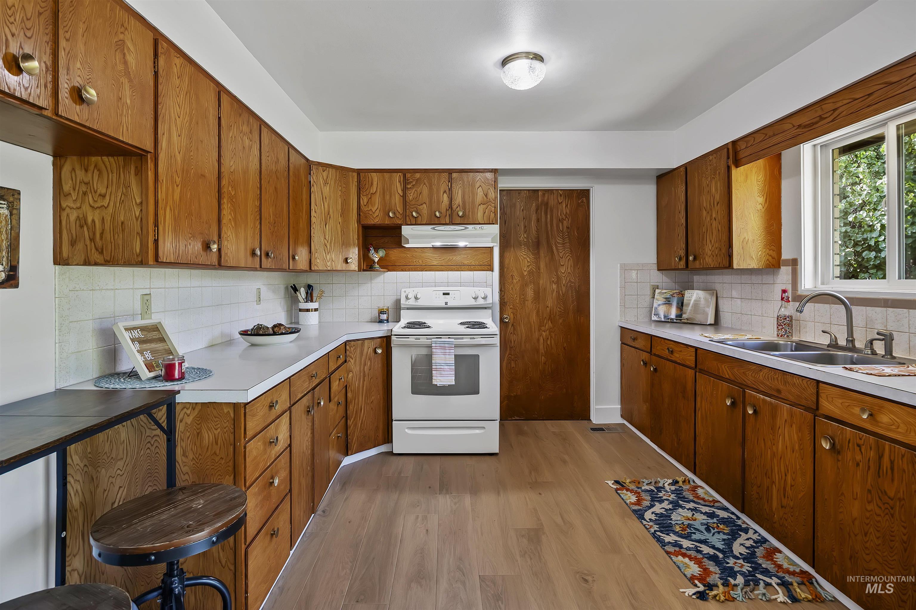 416 Dubois Ave, Twin Falls, Idaho 83301, 3 Bedrooms, 2 Bathrooms, Residential For Sale, Price $309,000, 98999661