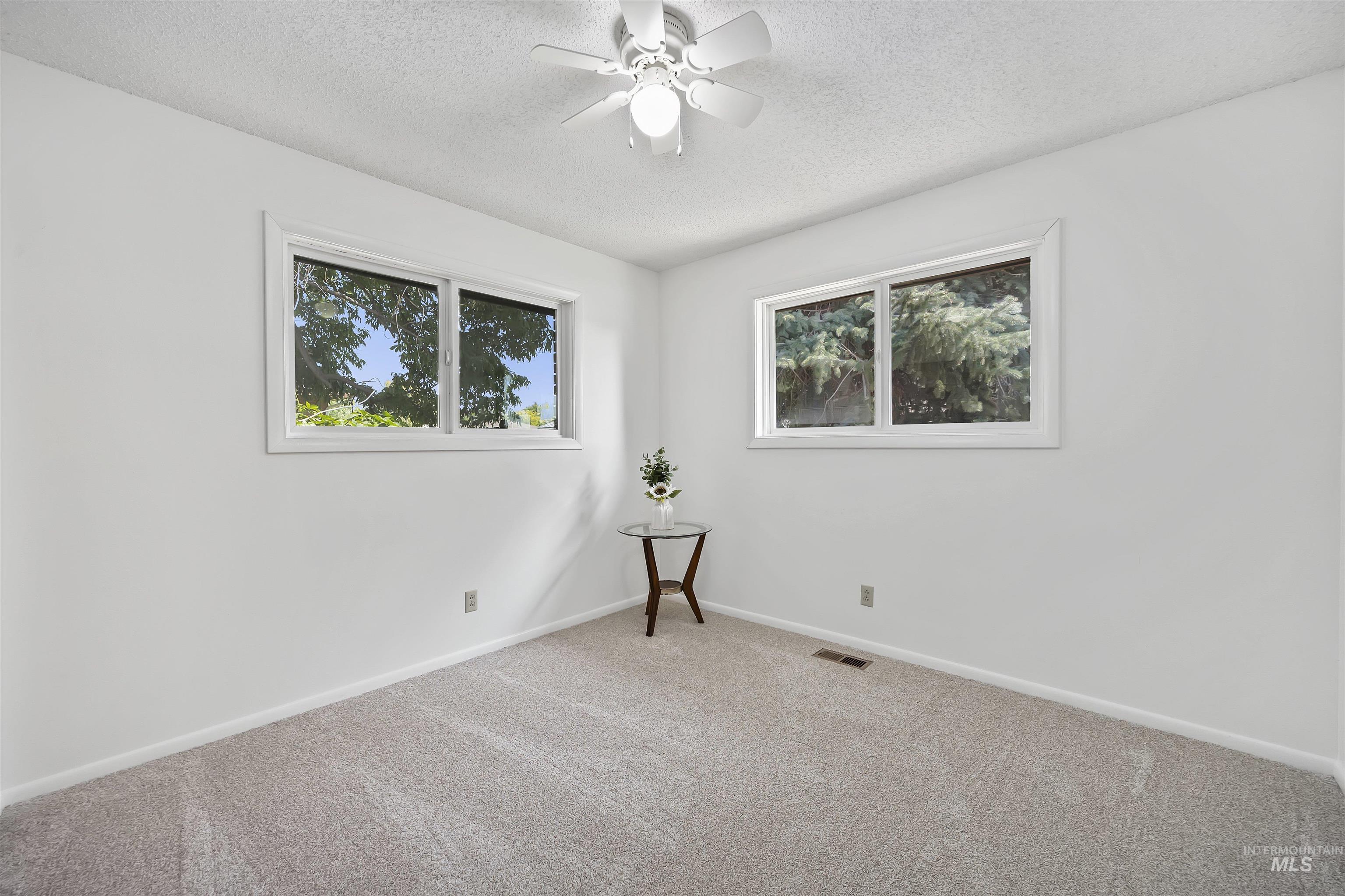 416 Dubois Ave, Twin Falls, Idaho 83301, 3 Bedrooms, 2 Bathrooms, Residential For Sale, Price $309,000, 98999661