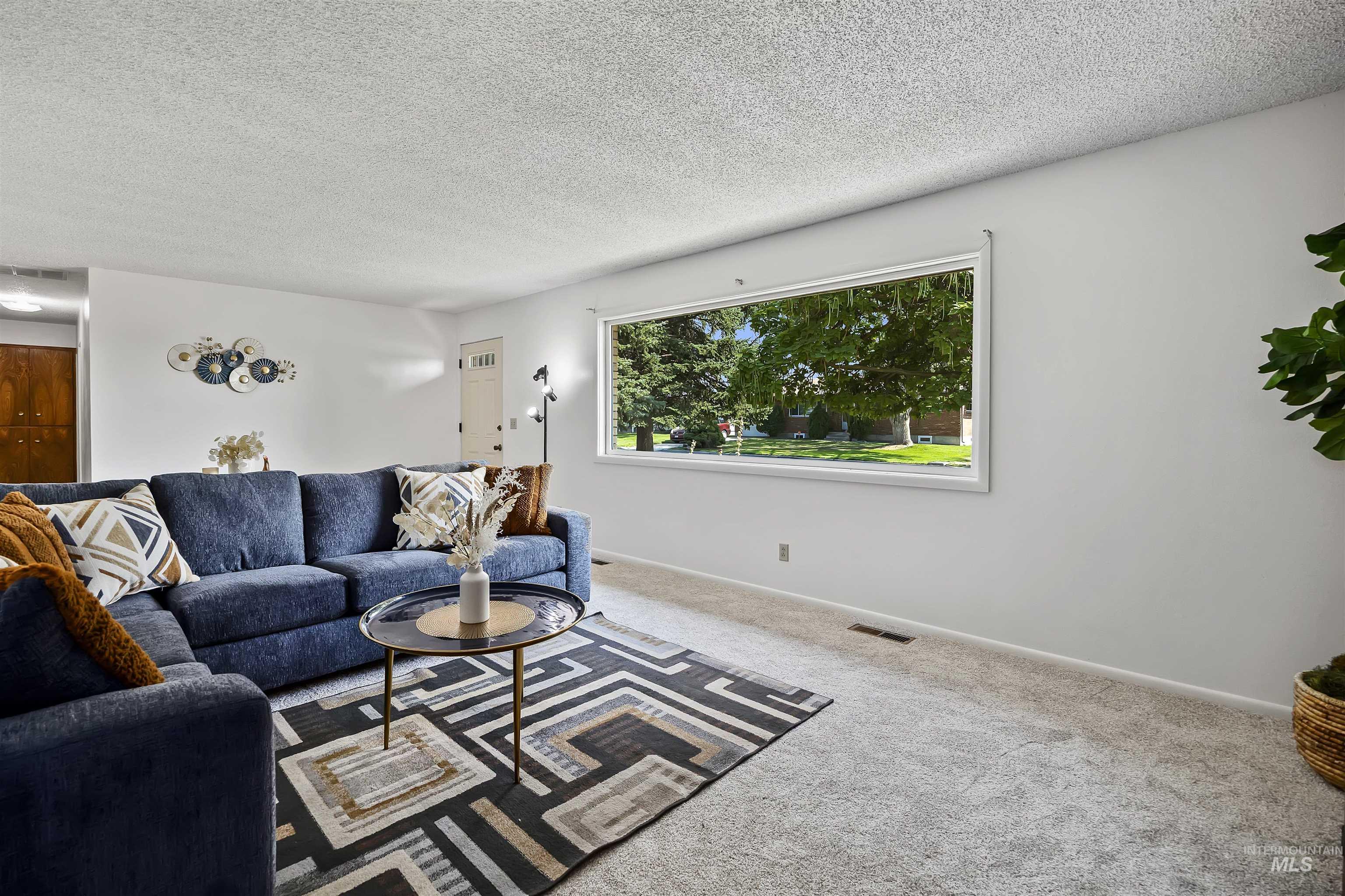 416 Dubois Ave, Twin Falls, Idaho 83301, 3 Bedrooms, 2 Bathrooms, Residential For Sale, Price $309,000, 98999661
