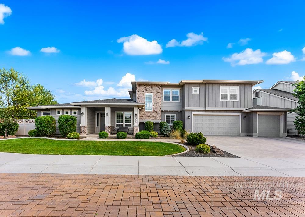 5552 N Asissi Ave, Meridian, Idaho 83646, 5 Bedrooms, 3.5 Bathrooms, Residential For Sale, Price $999,990, 98999662