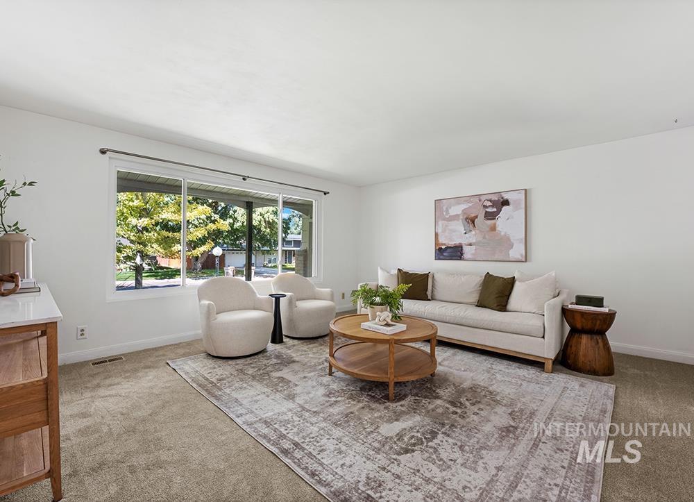 614 S Lawrence Ave, Boise, Idaho 83709, 4 Bedrooms, 3 Bathrooms, Residential For Sale, Price $585,000, 98999663