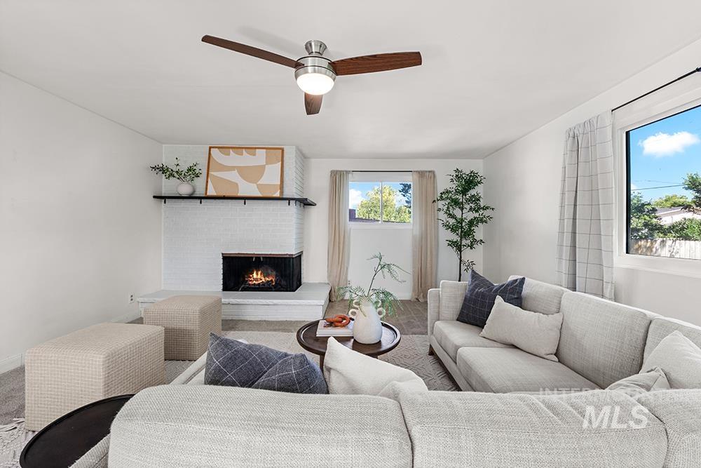 614 S Lawrence Ave, Boise, Idaho 83709, 4 Bedrooms, 3 Bathrooms, Residential For Sale, Price $585,000, 98999663