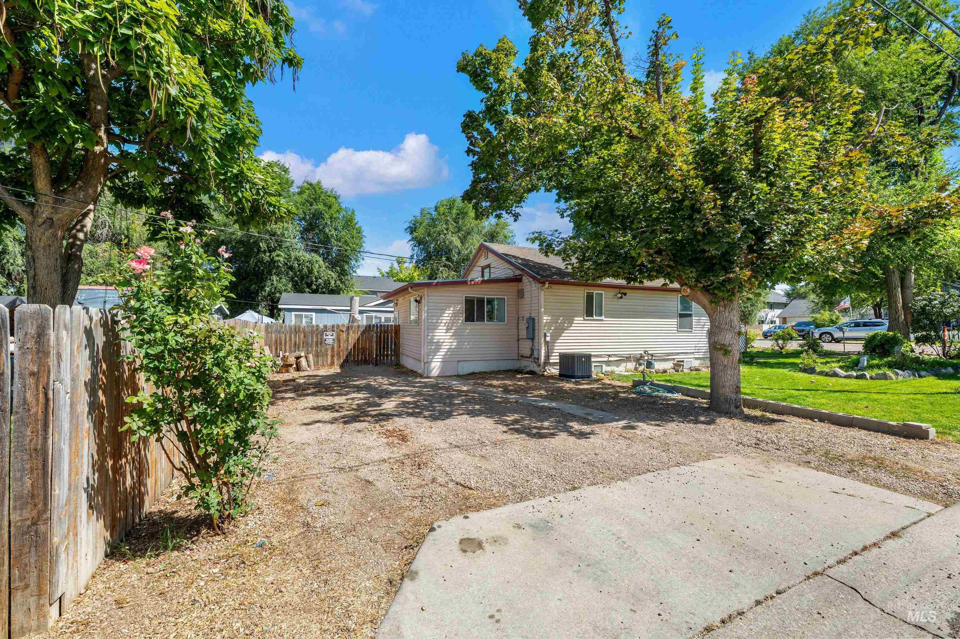 503 20th Avenue N, Nampa, Idaho 83687, 4 Bedrooms, 2 Bathrooms, Residential For Sale, Price $334,900, 98999668