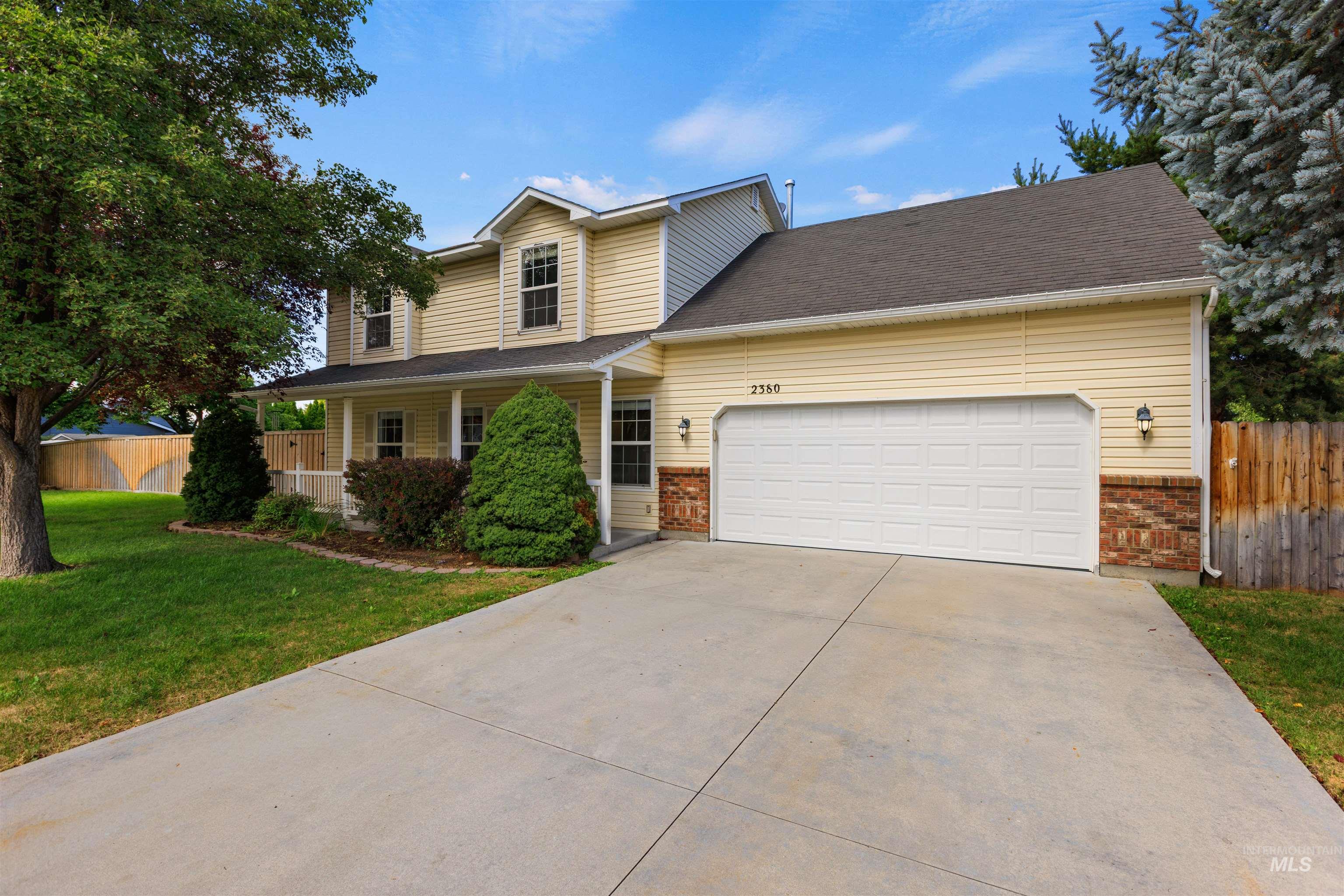 2380 W Baystone Dr, Meridian, Idaho 83646, 3 Bedrooms, 2.5 Bathrooms, Residential For Sale, Price $449,900,MLS 98999671