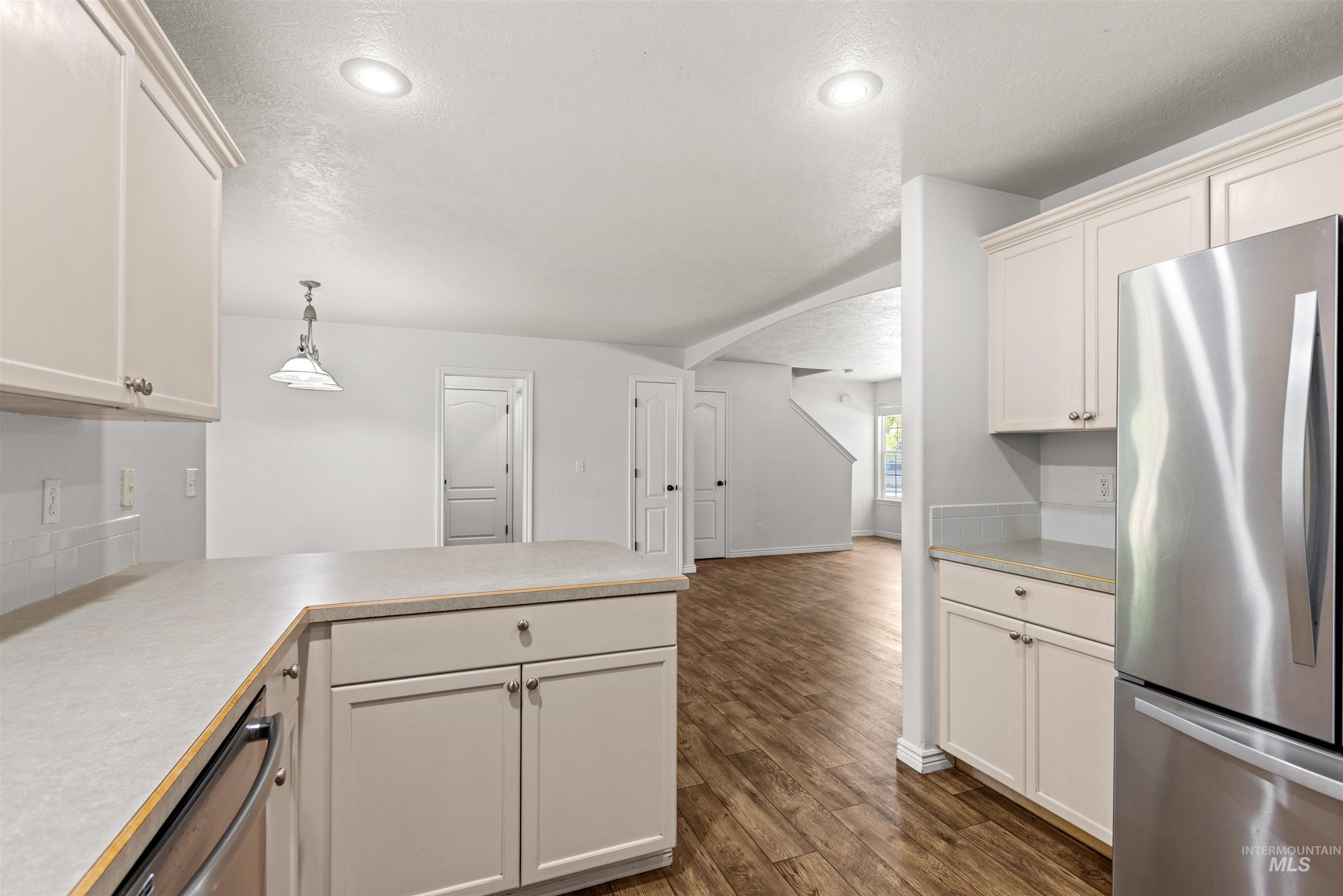 2380 W Baystone Dr, Meridian, Idaho 83646, 3 Bedrooms, 2.5 Bathrooms, Residential For Sale, Price $449,900,MLS 98999671