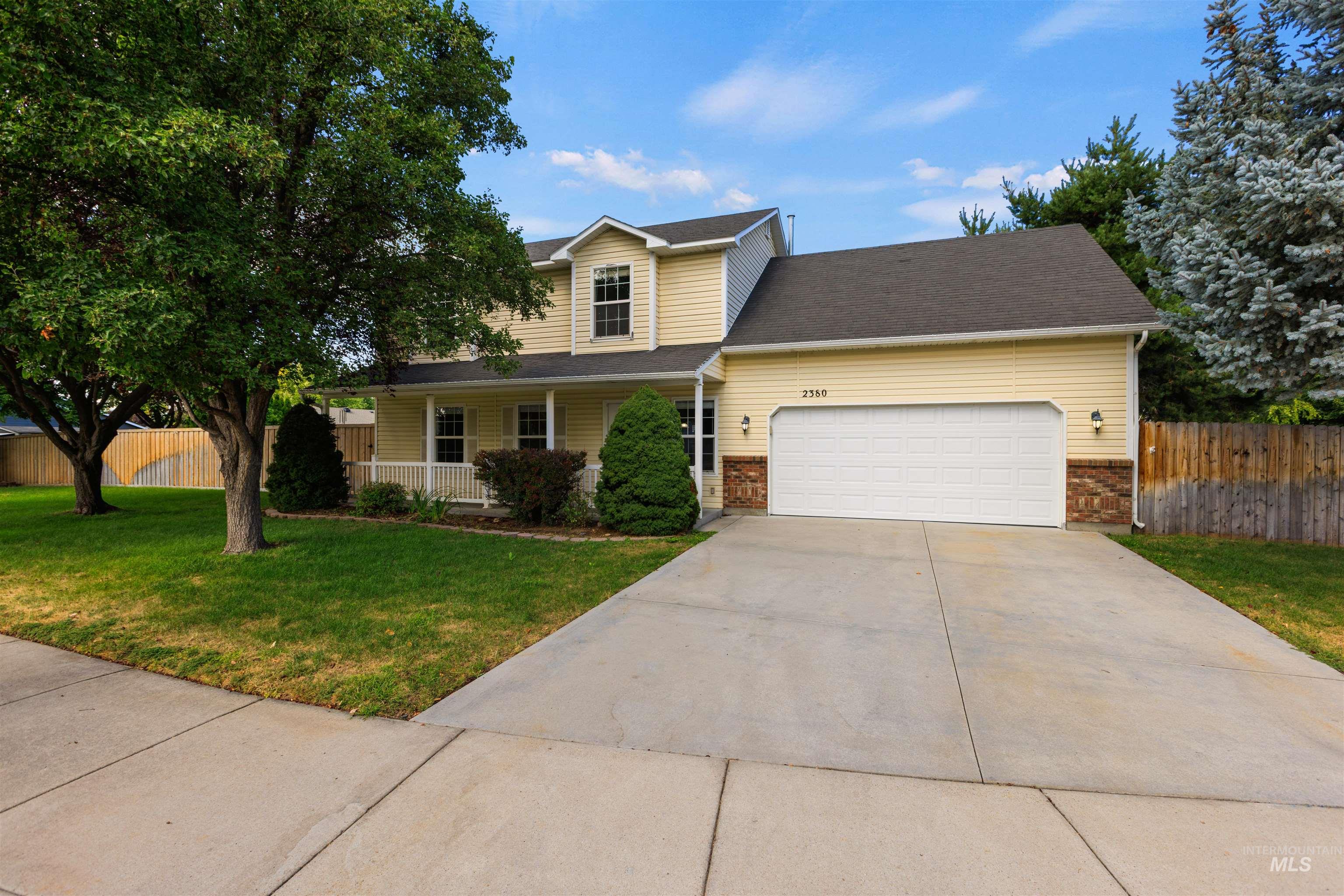 2380 W Baystone Dr, Meridian, Idaho 83646, 3 Bedrooms, 2.5 Bathrooms, Residential For Sale, Price $449,900,MLS 98999671