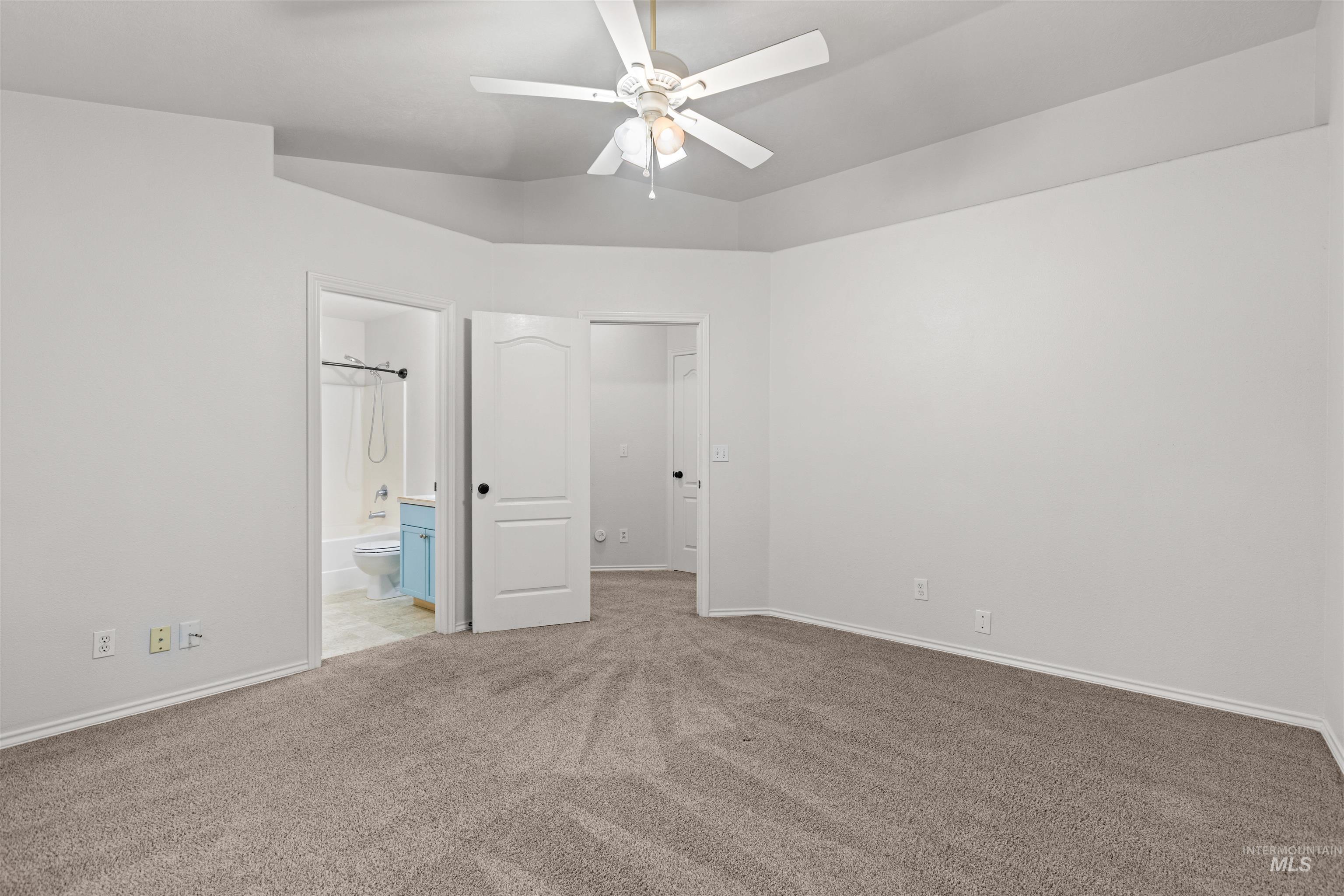 2380 W Baystone Dr, Meridian, Idaho 83646, 3 Bedrooms, 2.5 Bathrooms, Residential For Sale, Price $449,900,MLS 98999671