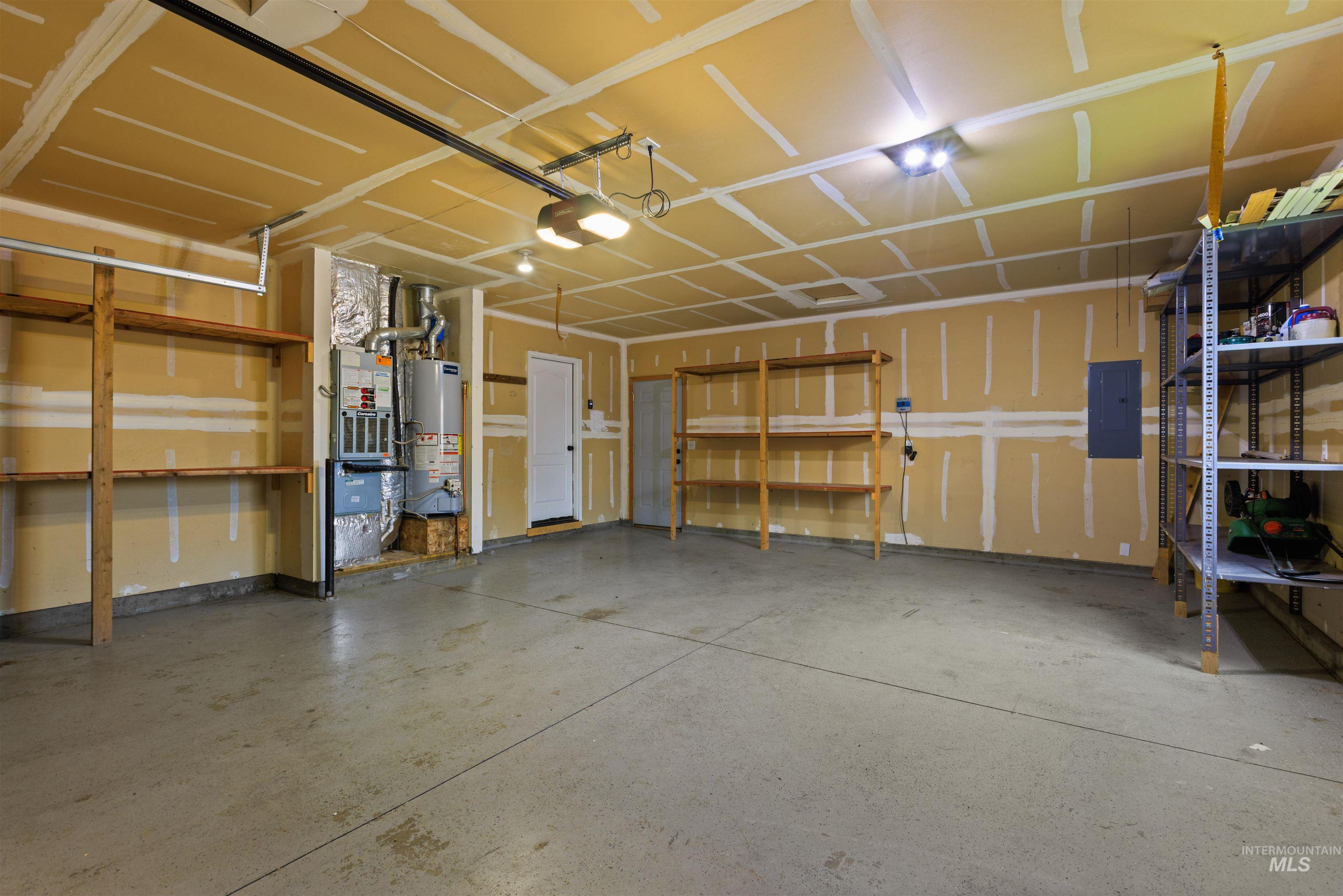 2380 W Baystone Dr, Meridian, Idaho 83646, 3 Bedrooms, 2.5 Bathrooms, Residential For Sale, Price $449,900,MLS 98999671
