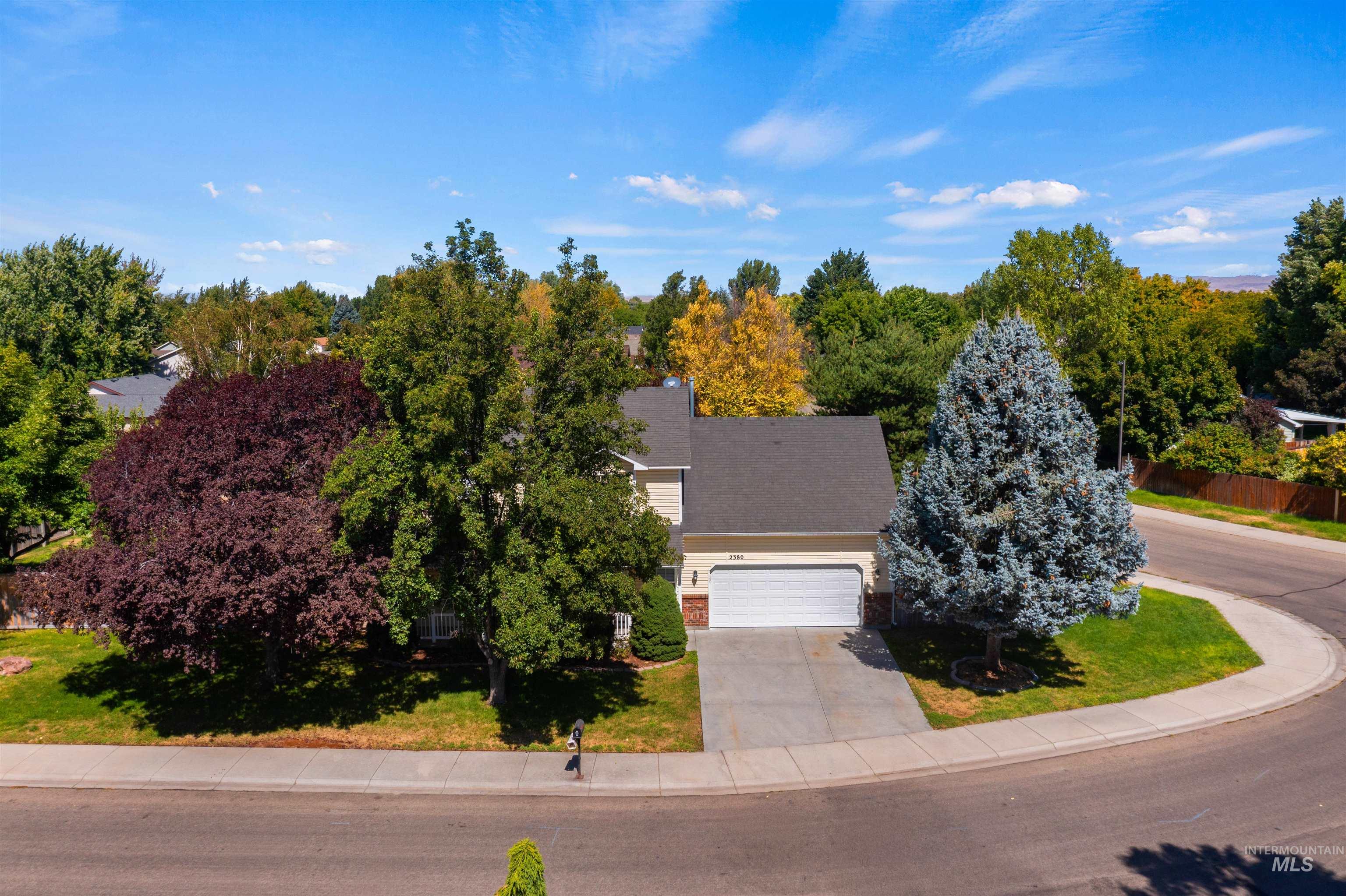 2380 W Baystone Dr, Meridian, Idaho 83646, 3 Bedrooms, 2.5 Bathrooms, Residential For Sale, Price $449,900,MLS 98999671