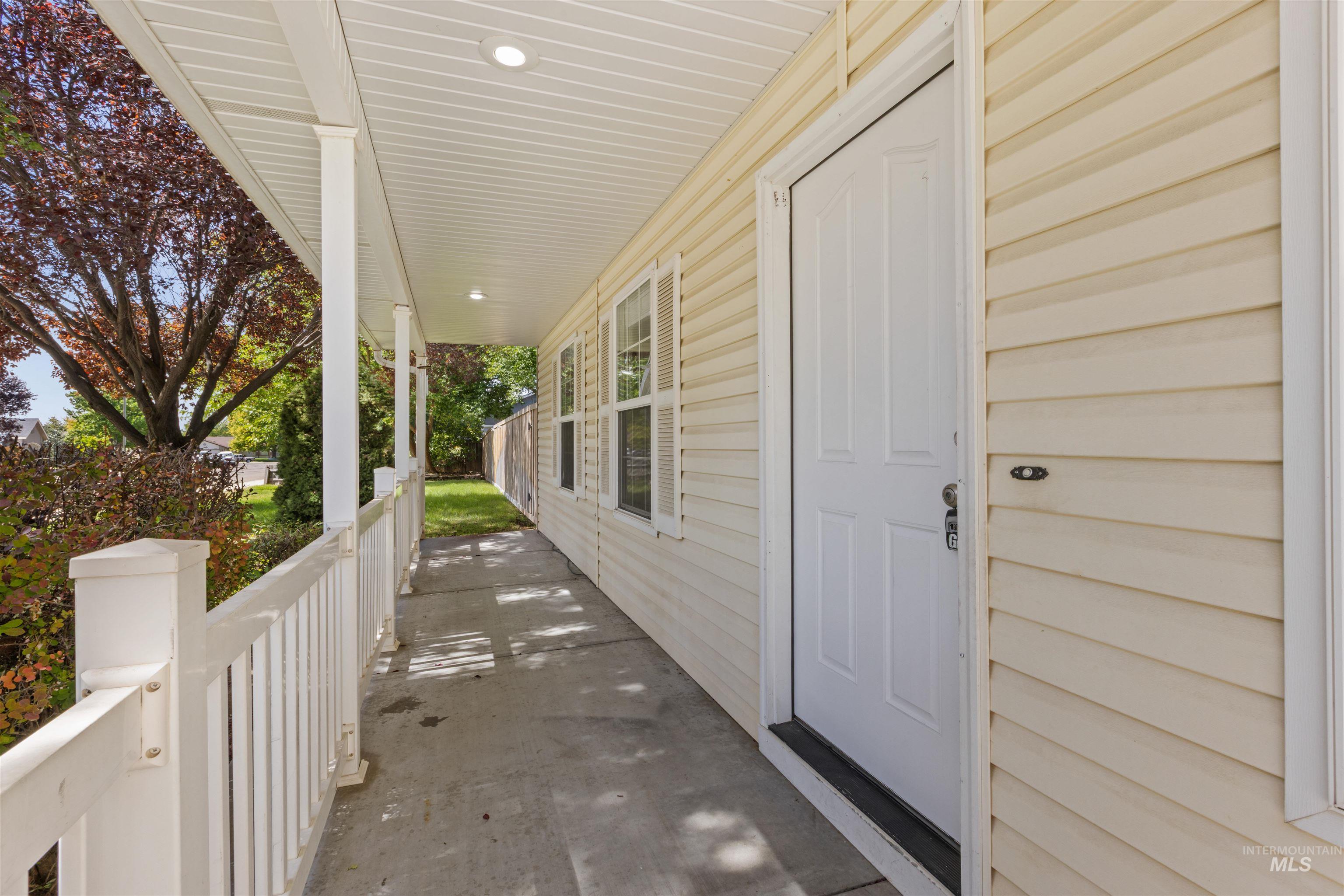 2380 W Baystone Dr, Meridian, Idaho 83646, 3 Bedrooms, 2.5 Bathrooms, Residential For Sale, Price $449,900,MLS 98999671