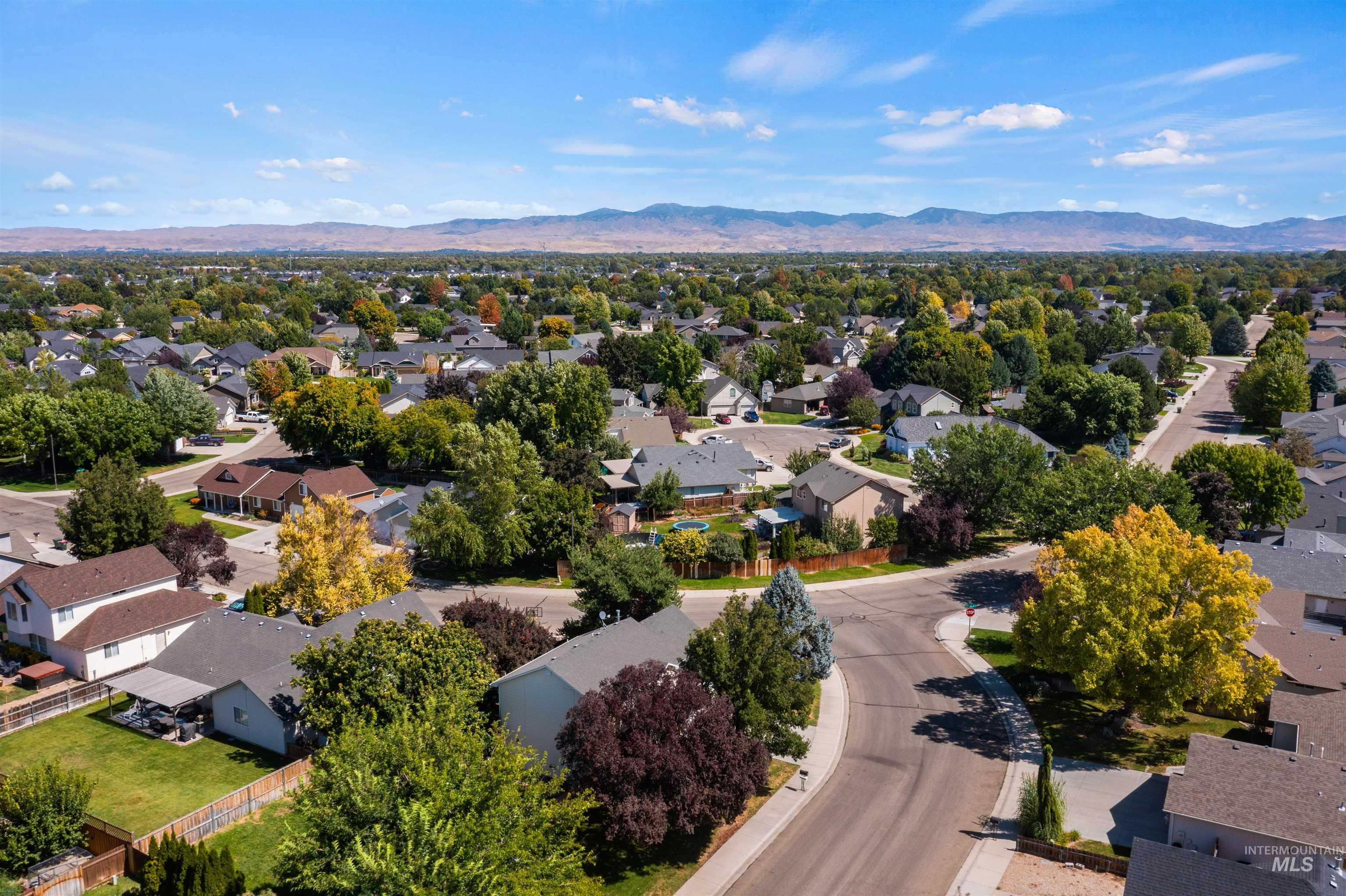2380 W Baystone Dr, Meridian, Idaho 83646, 3 Bedrooms, 2.5 Bathrooms, Residential For Sale, Price $449,900,MLS 98999671