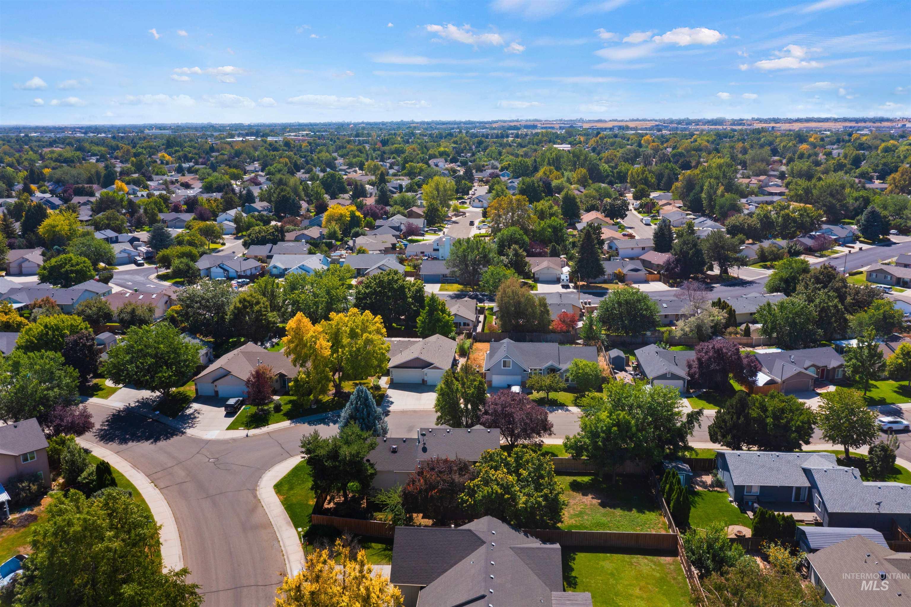 2380 W Baystone Dr, Meridian, Idaho 83646, 3 Bedrooms, 2.5 Bathrooms, Residential For Sale, Price $449,900,MLS 98999671