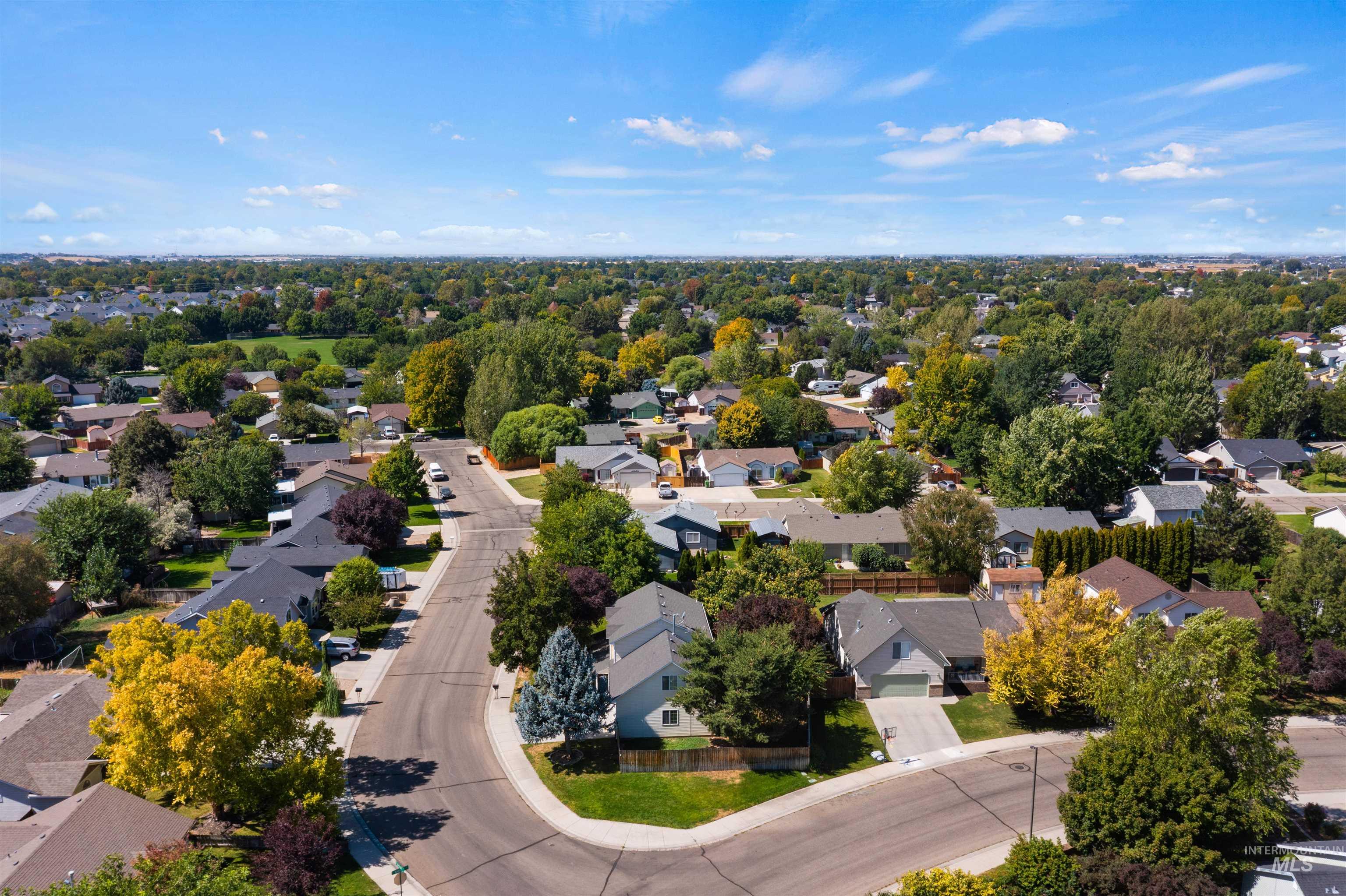 2380 W Baystone Dr, Meridian, Idaho 83646, 3 Bedrooms, 2.5 Bathrooms, Residential For Sale, Price $449,900,MLS 98999671