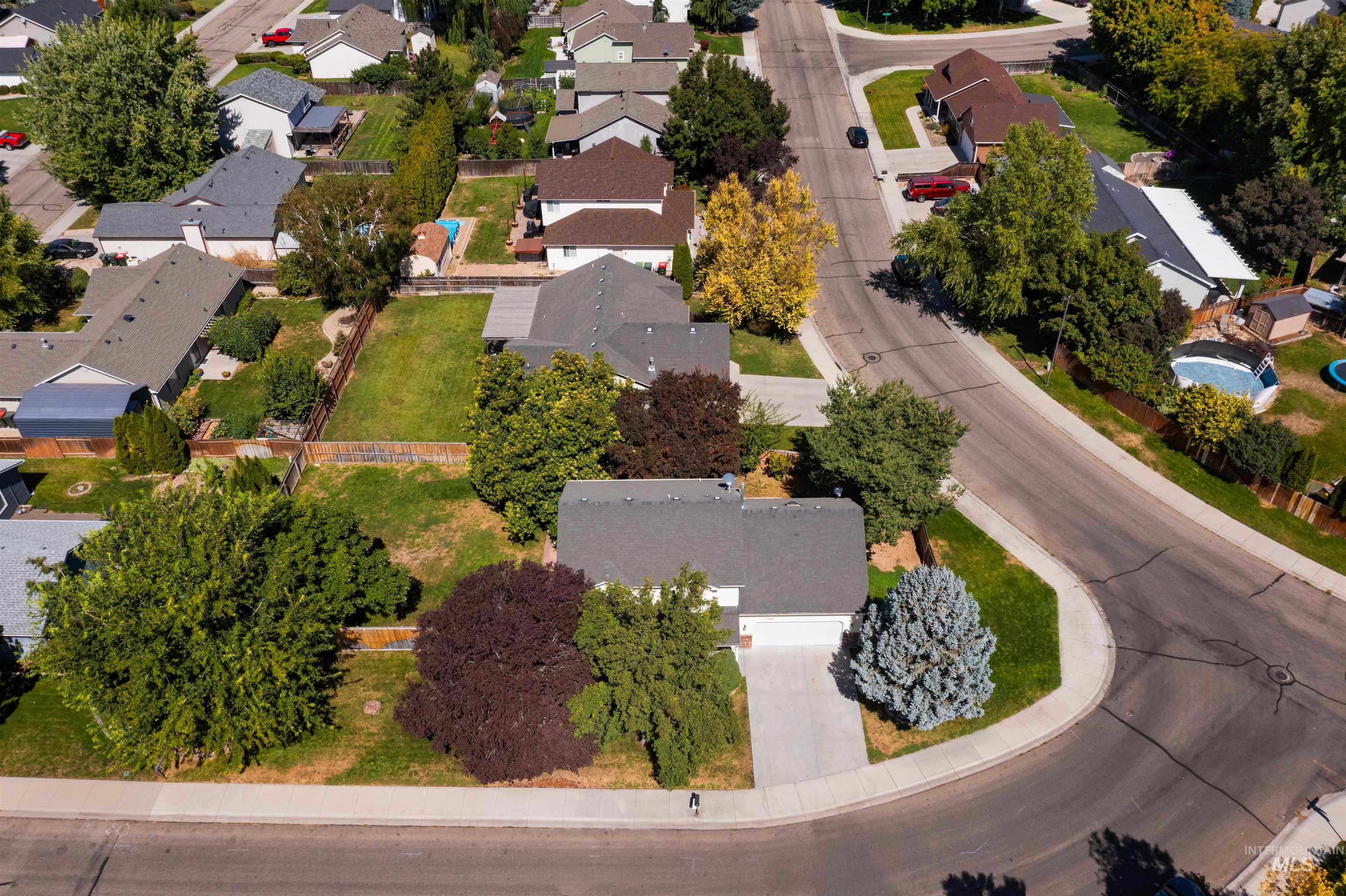2380 W Baystone Dr, Meridian, Idaho 83646, 3 Bedrooms, 2.5 Bathrooms, Residential For Sale, Price $449,900,MLS 98999671