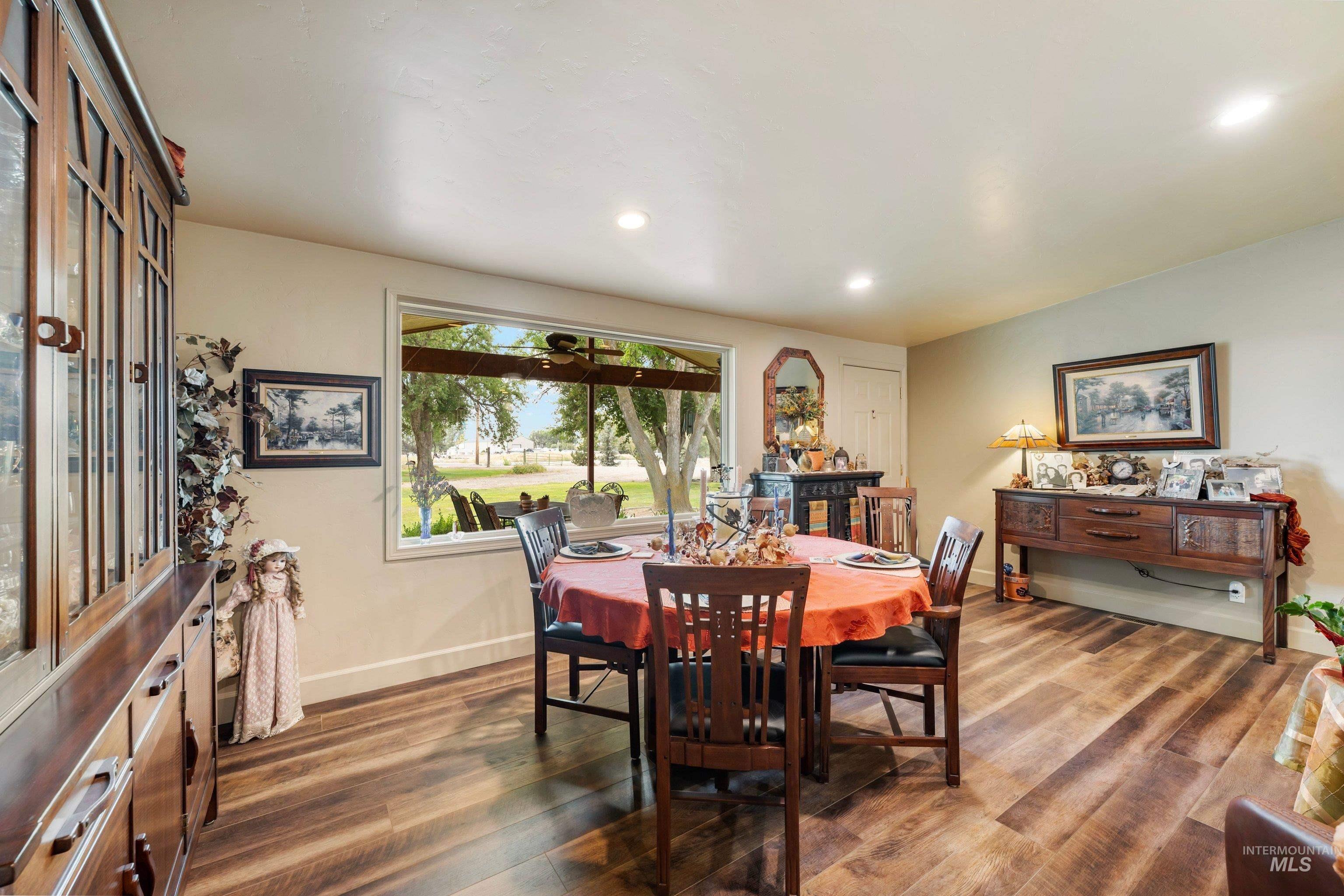 2370 W Lake Hazel Rd, Meridian, Idaho 83642, 3 Bedrooms, 2 Bathrooms, Residential For Sale, Price $869,900, 98999676