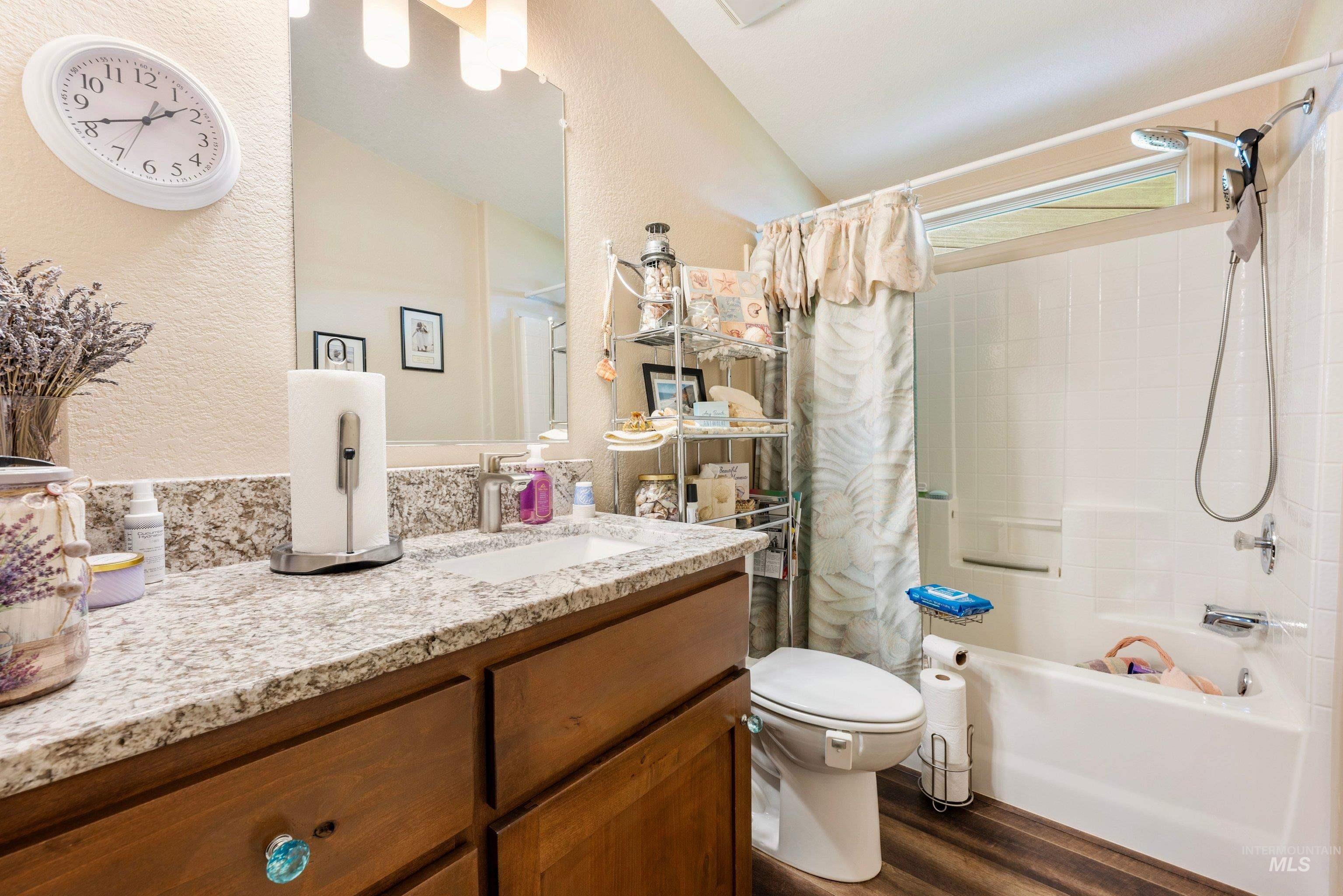 2370 W Lake Hazel Rd, Meridian, Idaho 83642, 3 Bedrooms, 2 Bathrooms, Residential For Sale, Price $869,900, 98999676