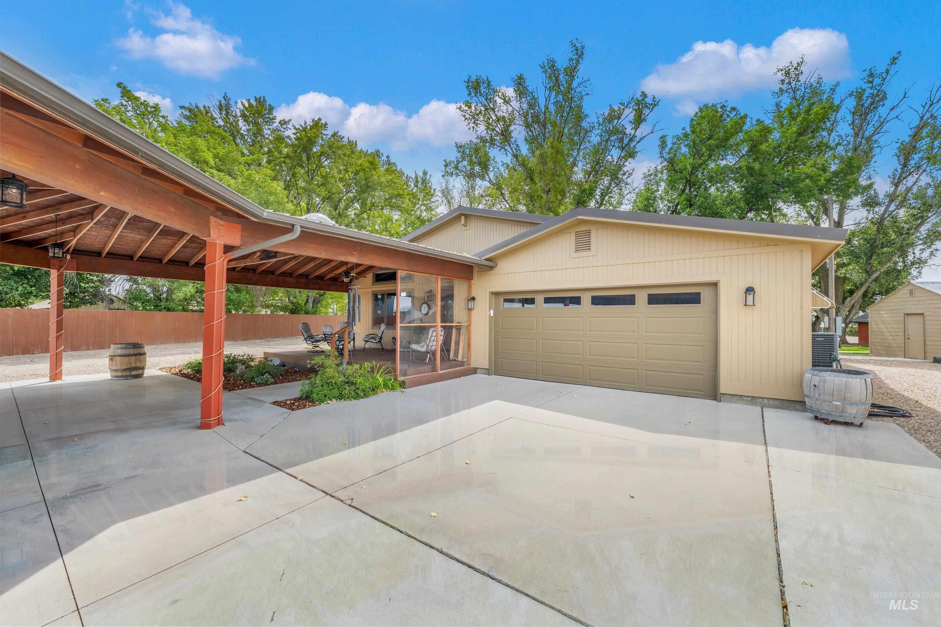 2370 W Lake Hazel Rd, Meridian, Idaho 83642, 3 Bedrooms, 2 Bathrooms, Residential For Sale, Price $869,900, 98999676