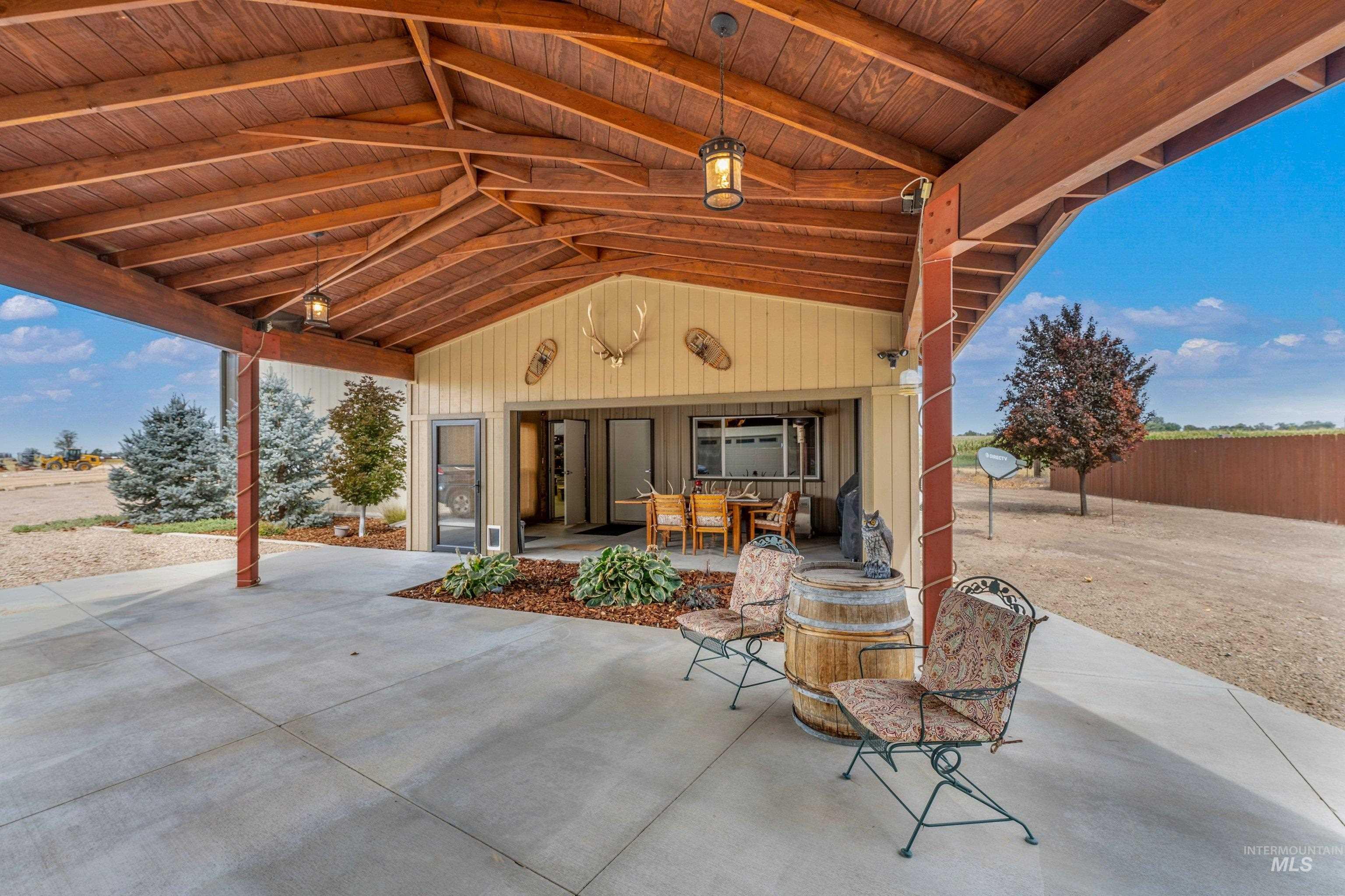 2370 W Lake Hazel Rd, Meridian, Idaho 83642, 3 Bedrooms, 2 Bathrooms, Residential For Sale, Price $869,900, 98999676