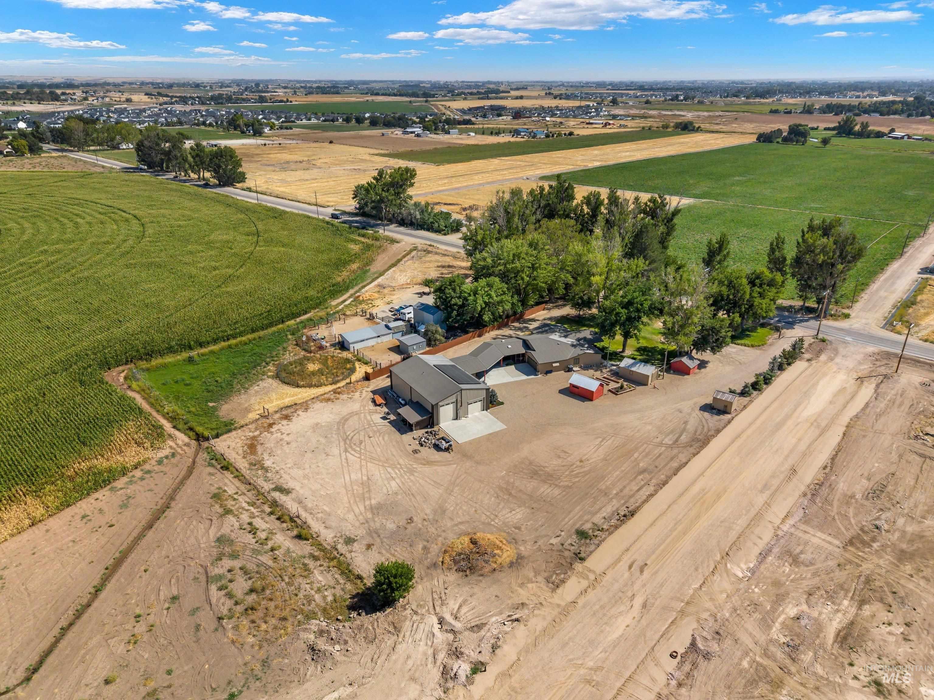 2370 W Lake Hazel Rd, Meridian, Idaho 83642, 3 Bedrooms, 2 Bathrooms, Residential For Sale, Price $869,900, 98999676