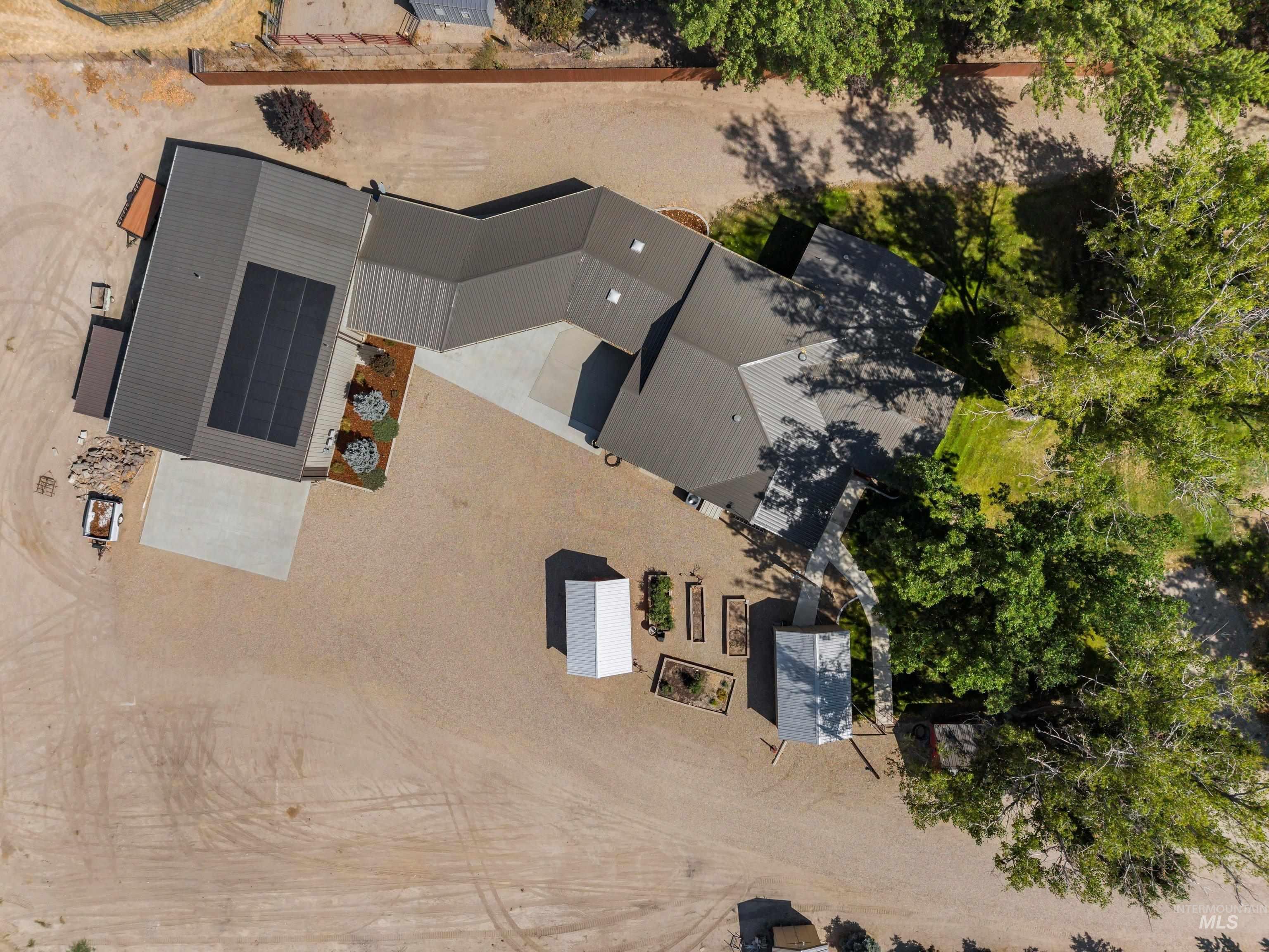 2370 W Lake Hazel Rd, Meridian, Idaho 83642, 3 Bedrooms, 2 Bathrooms, Residential For Sale, Price $869,900, 98999676