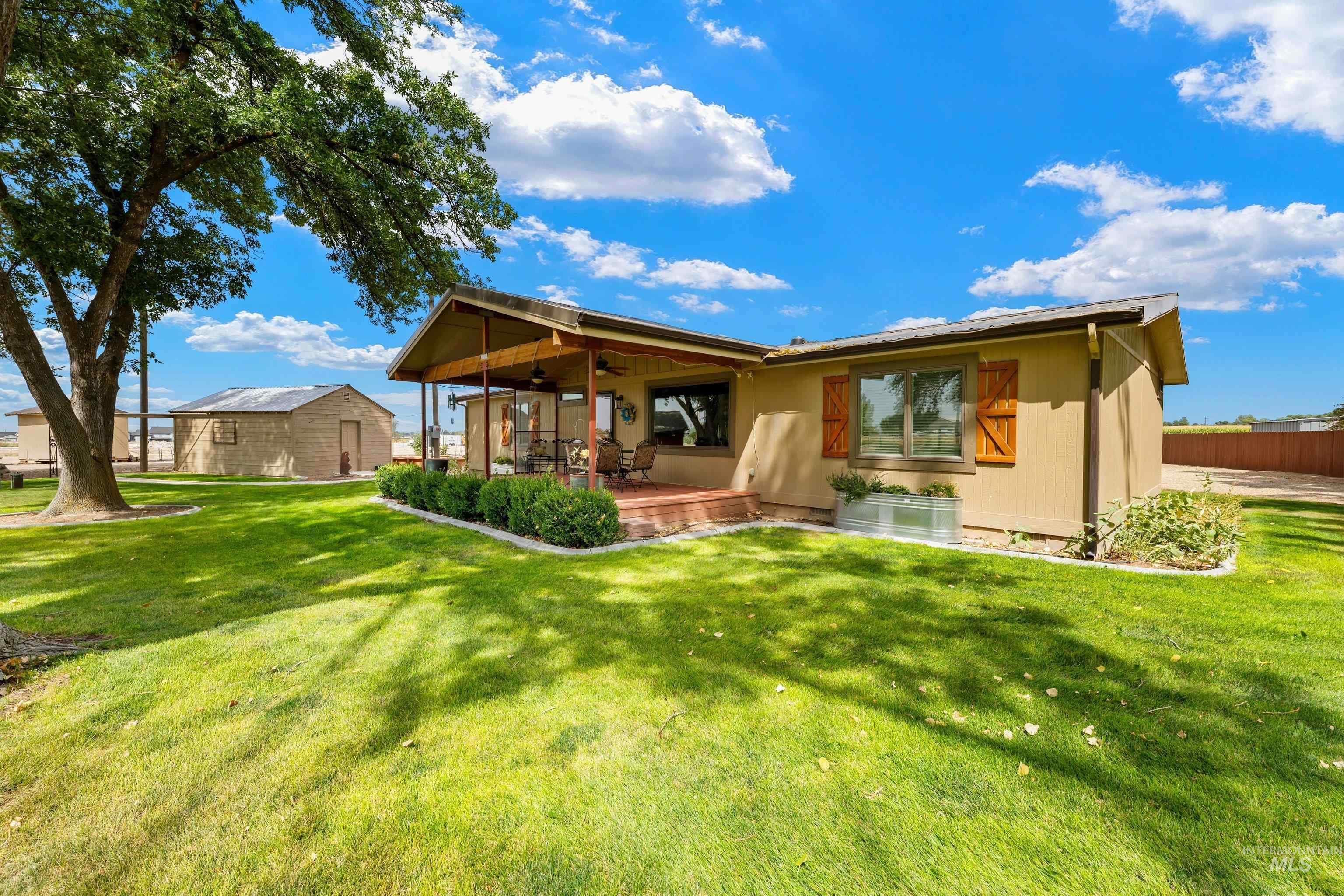 2370 W Lake Hazel Rd, Meridian, Idaho 83642, 3 Bedrooms, 2 Bathrooms, Residential For Sale, Price $869,900, 98999676