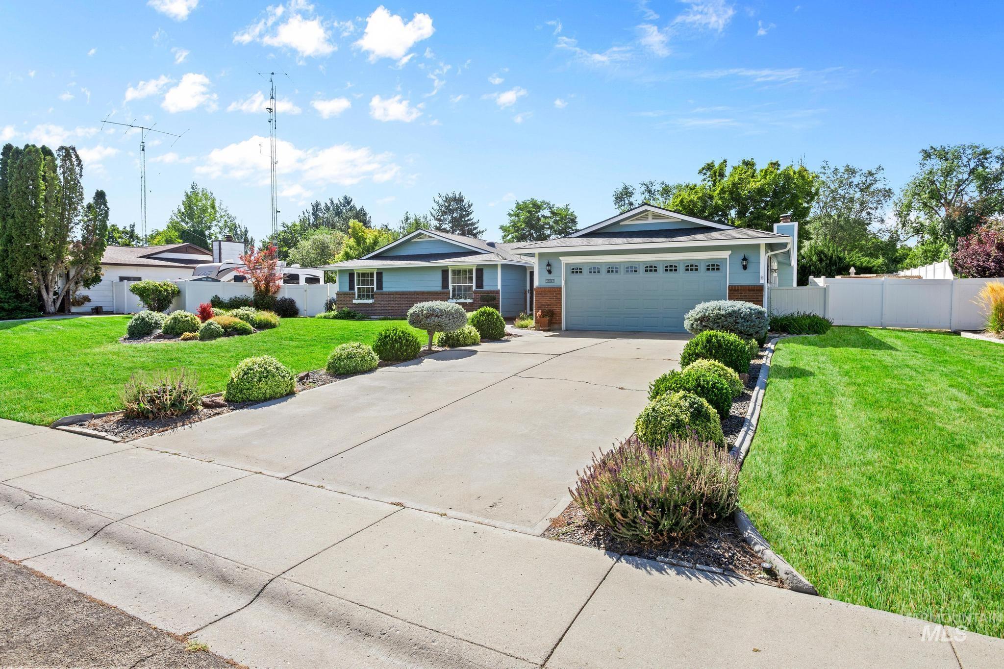 11841 W Tioga St, Boise, Idaho 83709, 3 Bedrooms, 2.5 Bathrooms, Residential For Sale, Price $625,000, 98999677