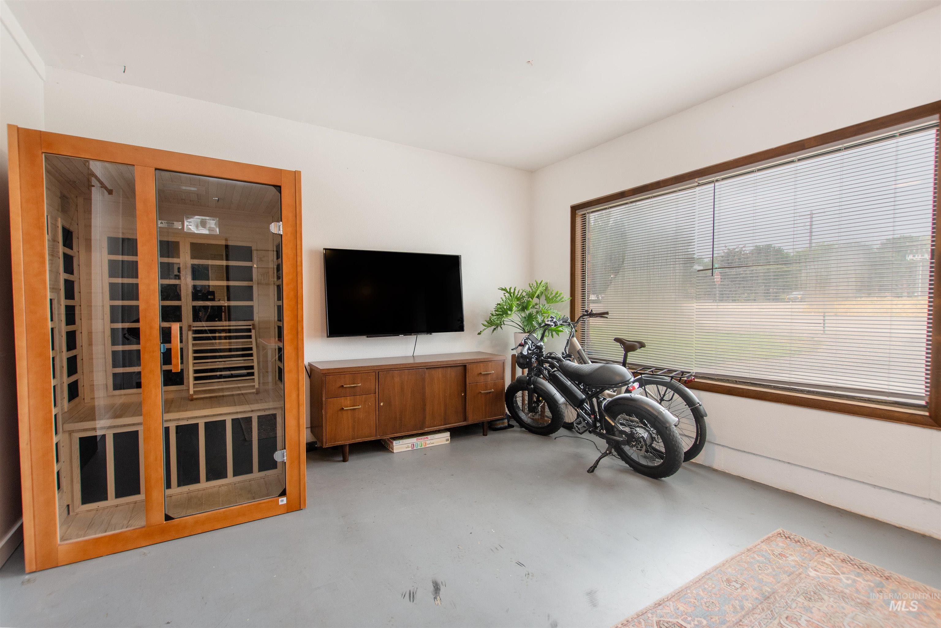401 Fletcher Drive, Nampa, Idaho 83686, 3 Bedrooms, 2.5 Bathrooms, Residential For Sale, Price $535,000, 98999681