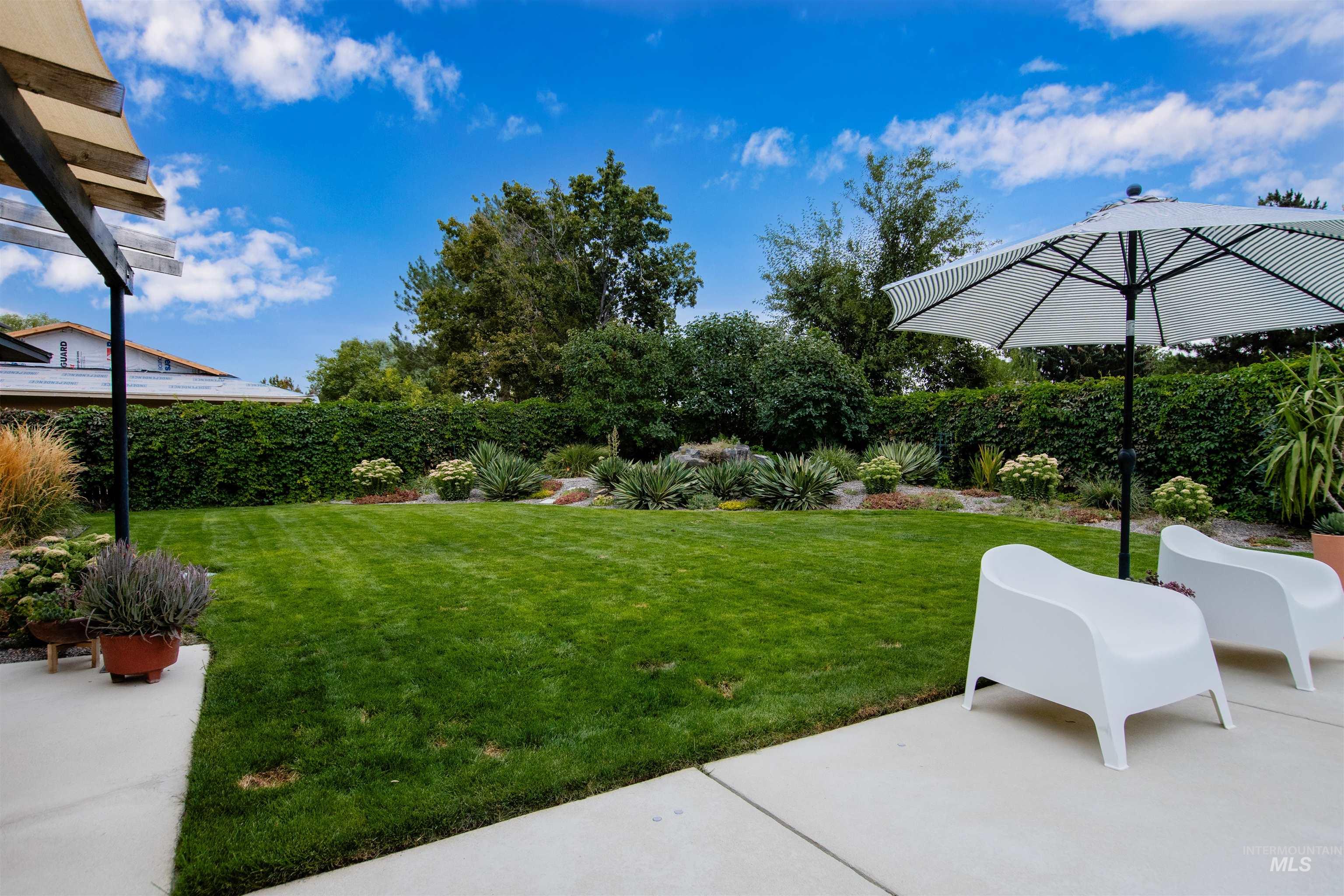 401 Fletcher Drive, Nampa, Idaho 83686, 3 Bedrooms, 2.5 Bathrooms, Residential For Sale, Price $535,000, 98999681
