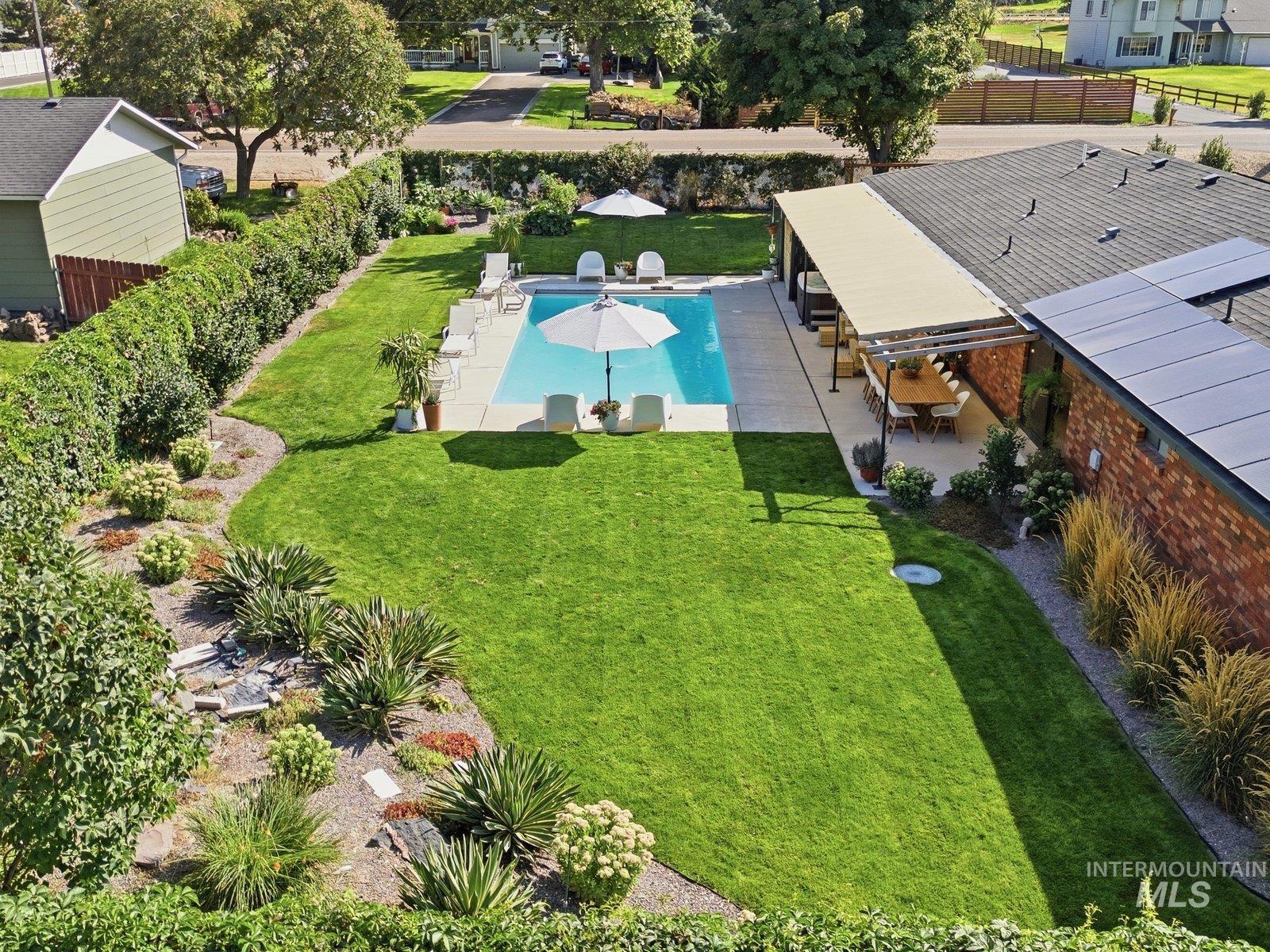 401 Fletcher Drive, Nampa, Idaho 83686, 3 Bedrooms, 2.5 Bathrooms, Residential For Sale, Price $535,000, 98999681