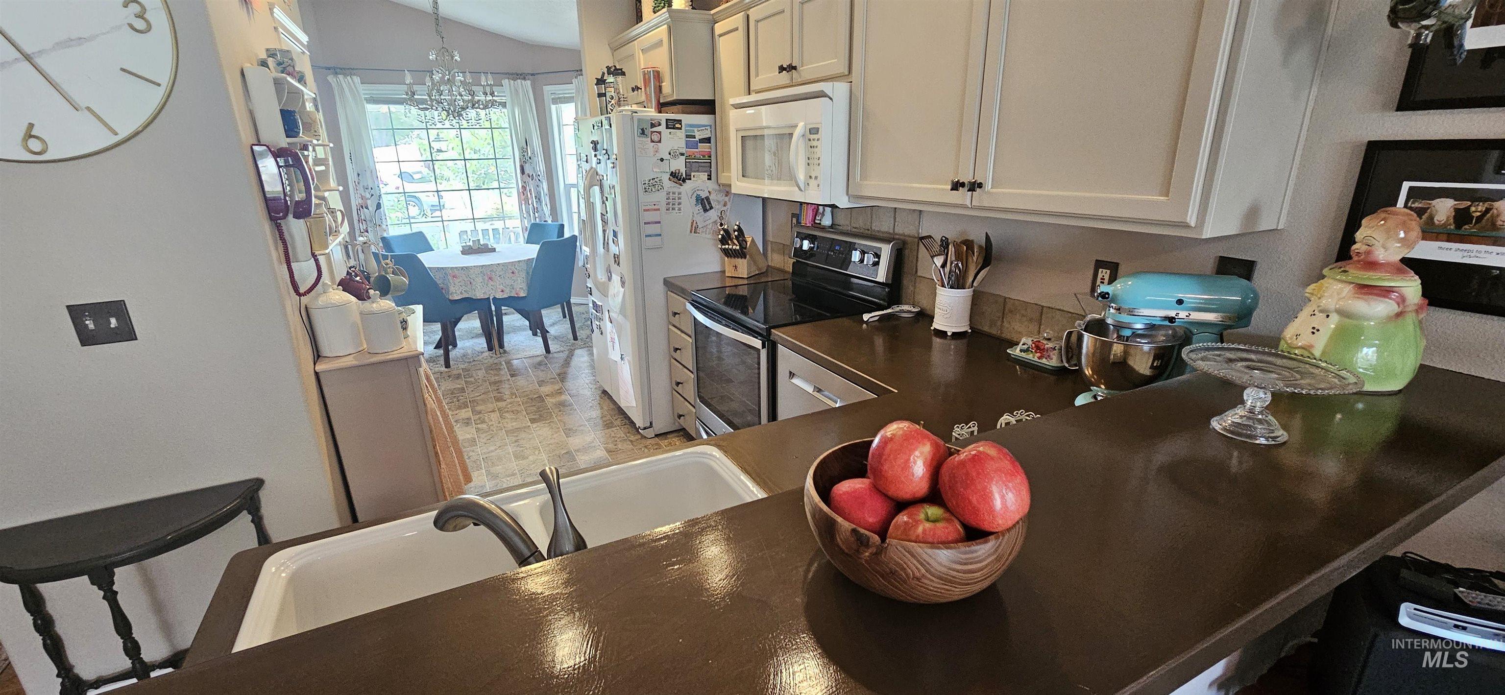 18449 Viceroy Place, Nampa, Idaho 83687, 3 Bedrooms, 2 Bathrooms, Residential For Sale, Price $365,990, 98999683
