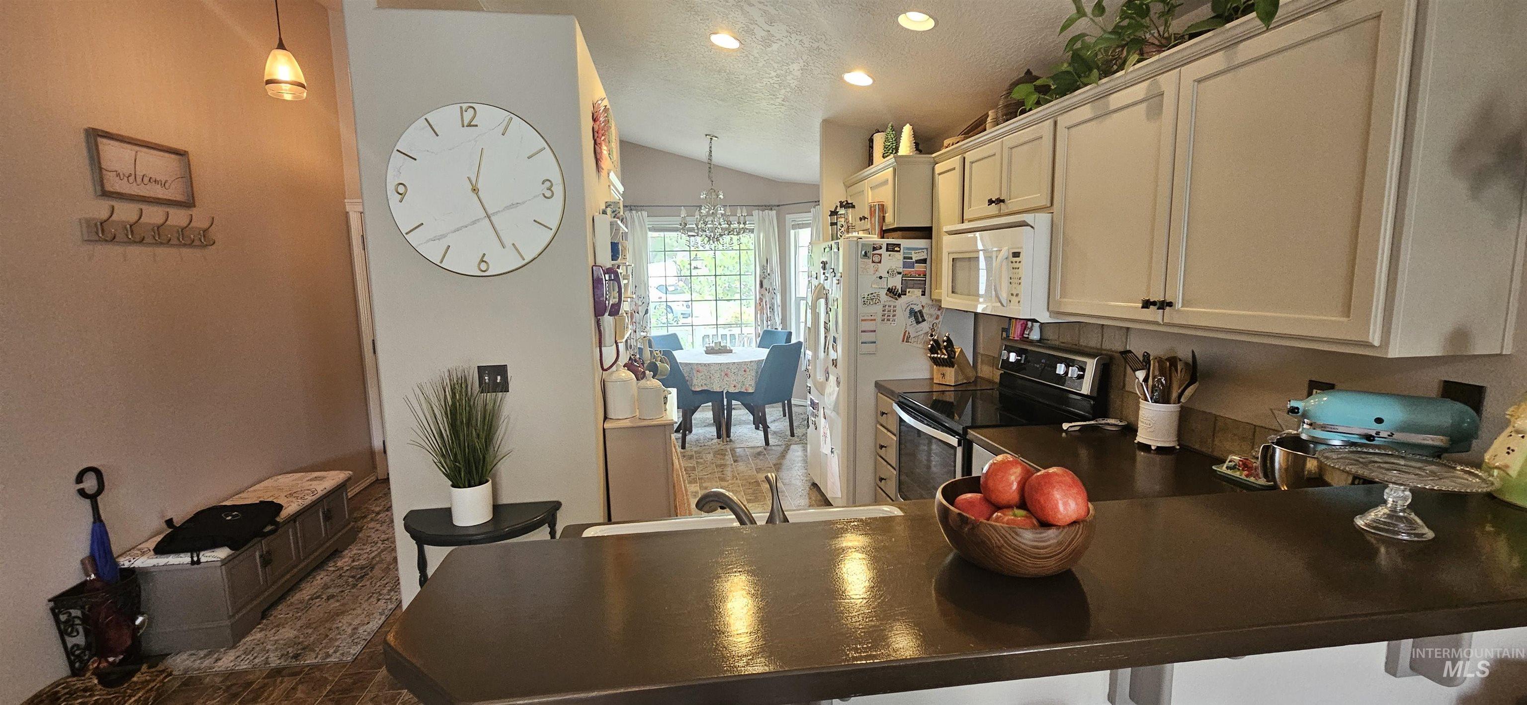 18449 Viceroy Place, Nampa, Idaho 83687, 3 Bedrooms, 2 Bathrooms, Residential For Sale, Price $365,990, 98999683