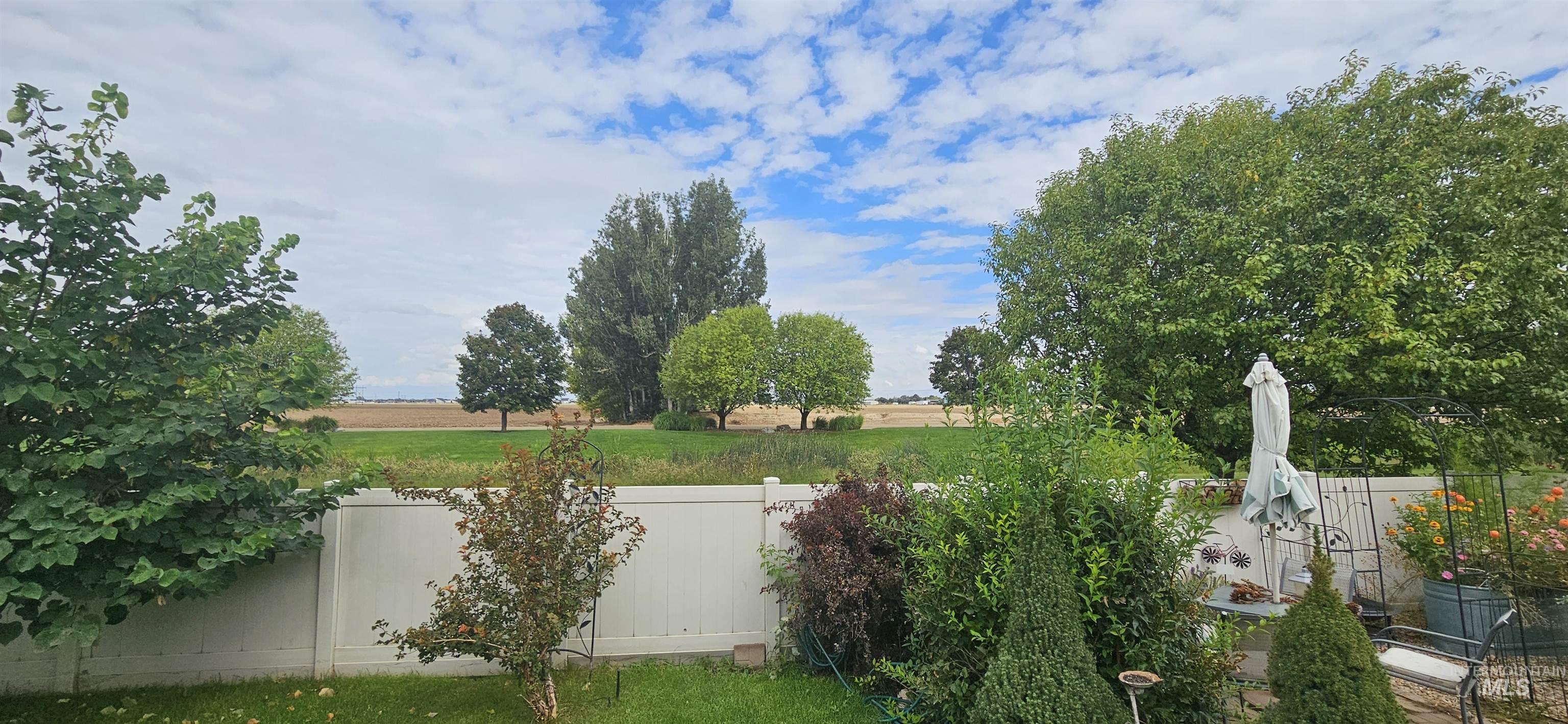 18449 Viceroy Place, Nampa, Idaho 83687, 3 Bedrooms, 2 Bathrooms, Residential For Sale, Price $365,990, 98999683