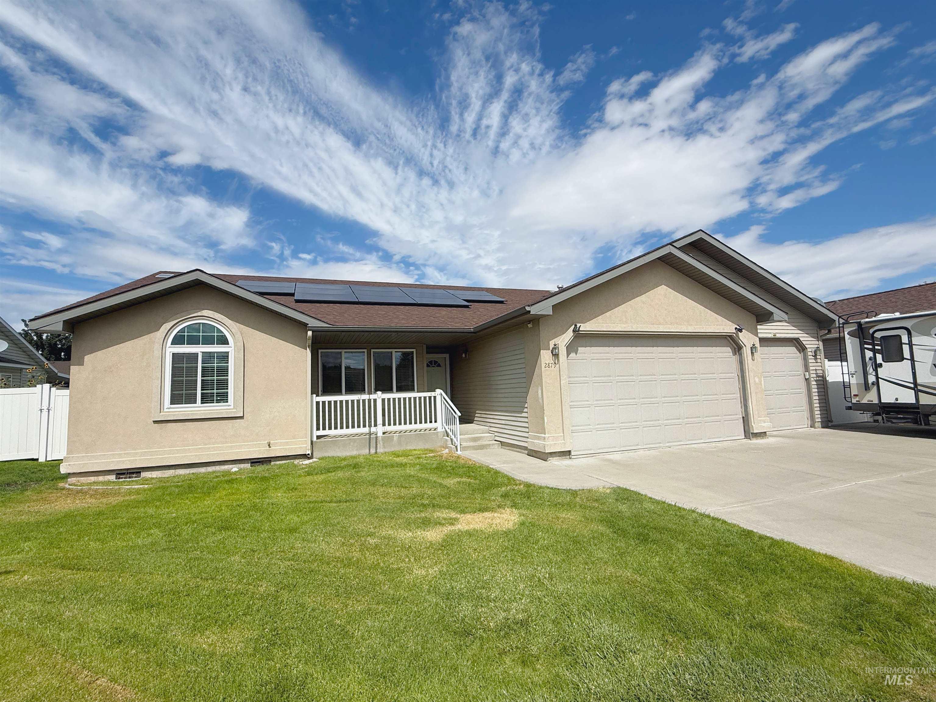 2879 Deaun Ave, Twin Falls, Idaho 83301, 4 Bedrooms, 2 Bathrooms, Residential For Sale, Price $415,000, 98999687